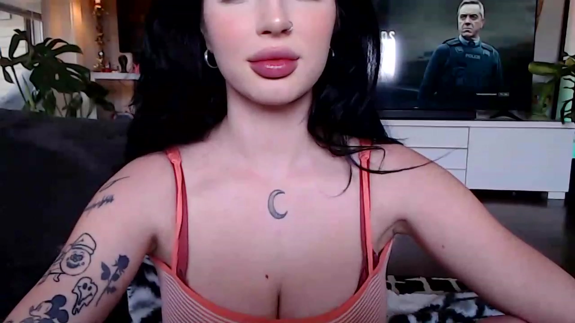 Gallery image thumbnail from Vibabyx's myfreecams stream on, 03/17/2023, 21:55 image 19 of 20
