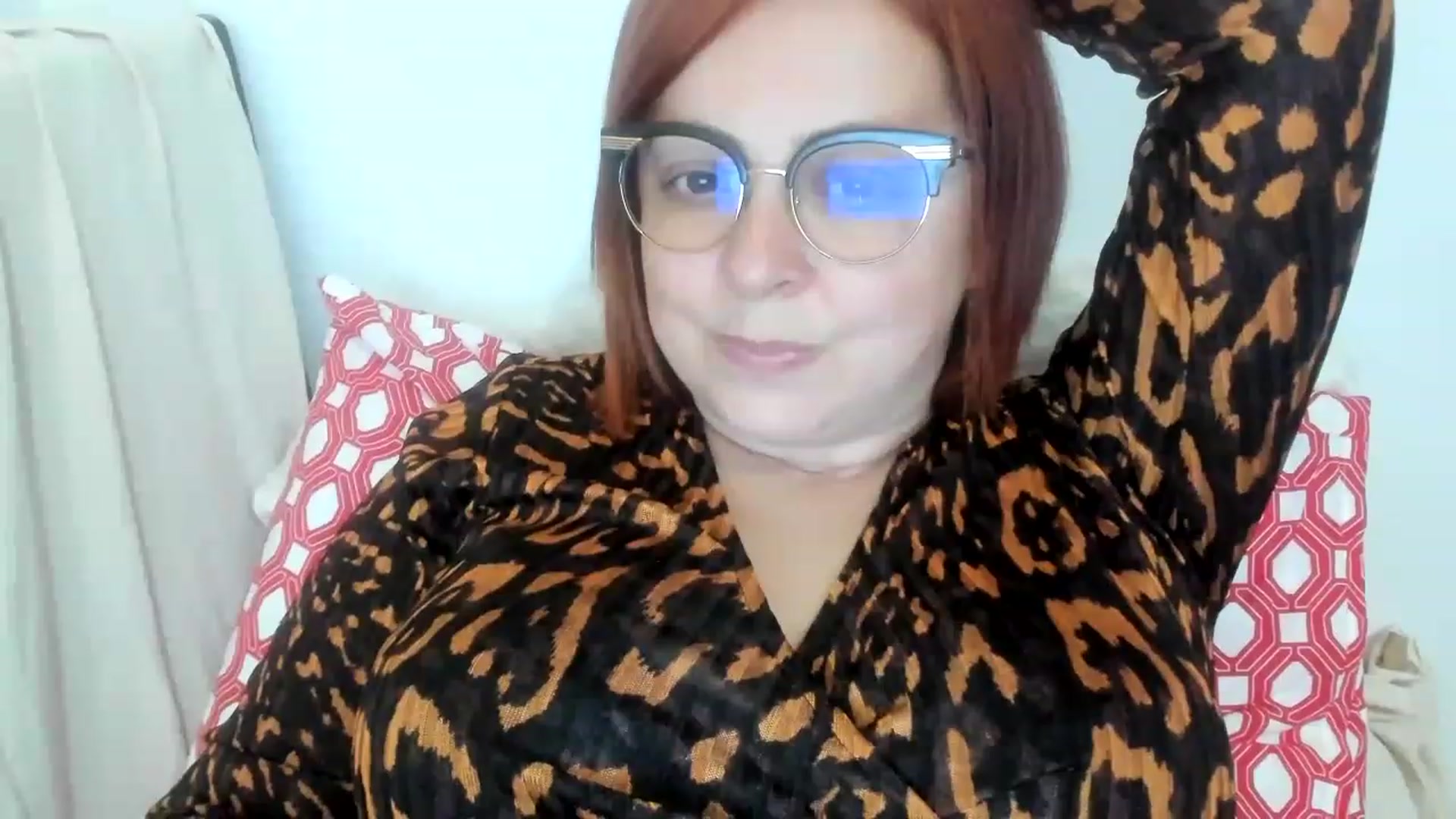 Gallery image thumbnail from VicAngela's myfreecams stream on, 12/31/2022, 21:00 image 17 of 20