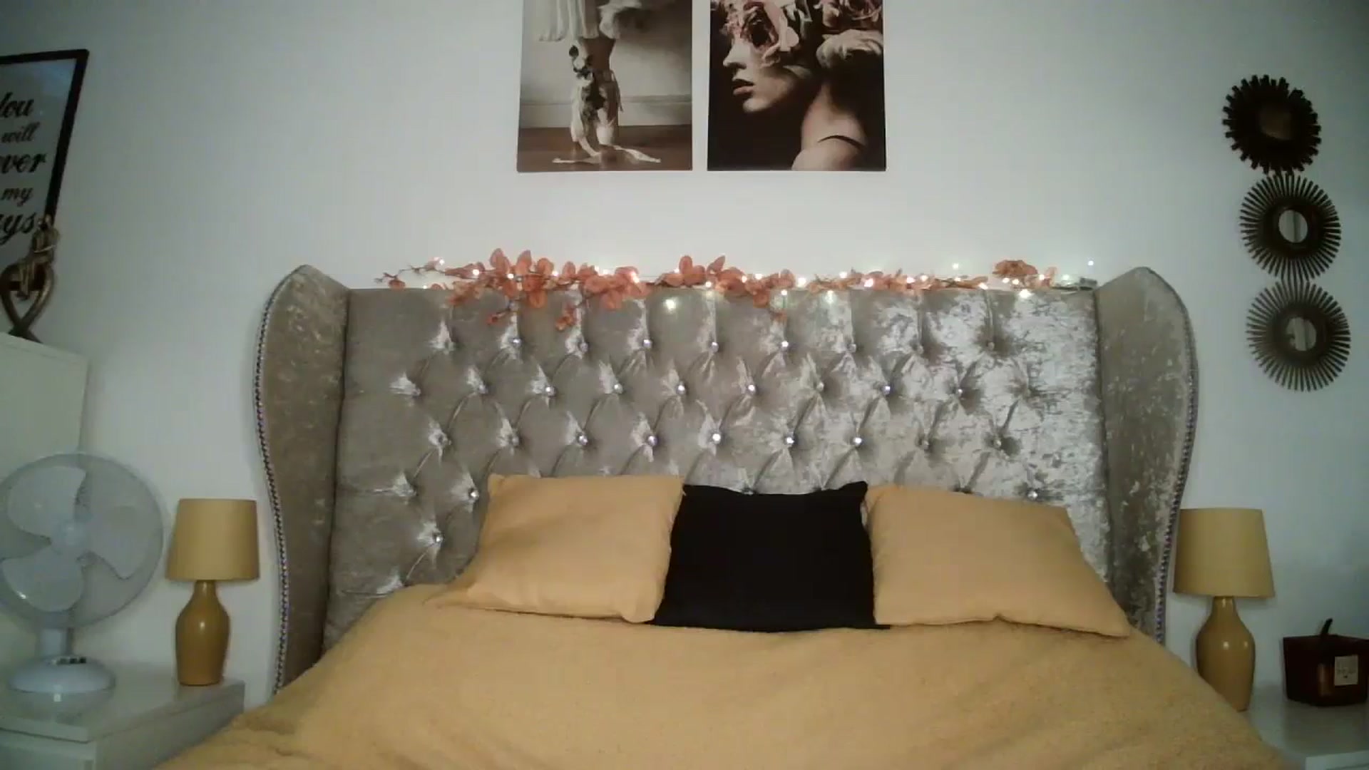 Gallery image thumbnail from VicSecret's myfreecams stream on, 12/11/2023, 10:43 image 4 of 20