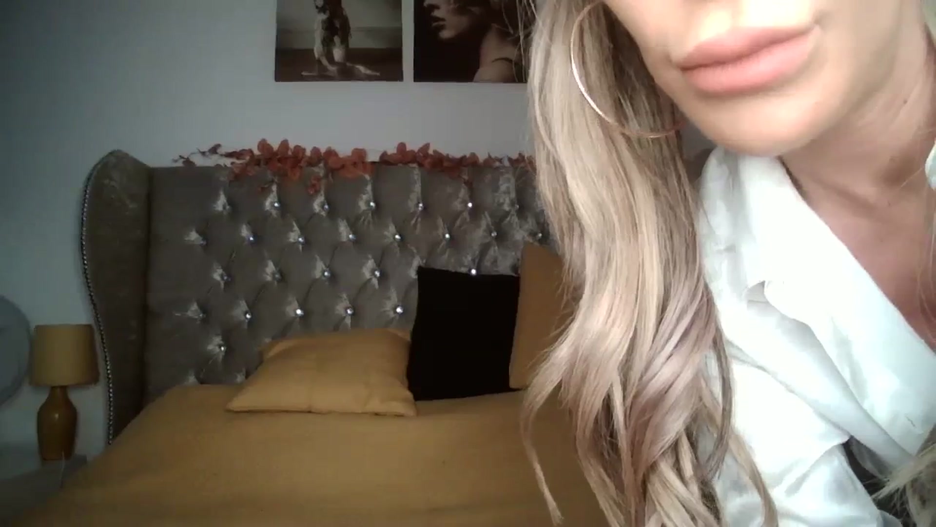 Gallery image thumbnail from VicSecret's myfreecams stream on, 02/08/2024, 13:52 image 18 of 20