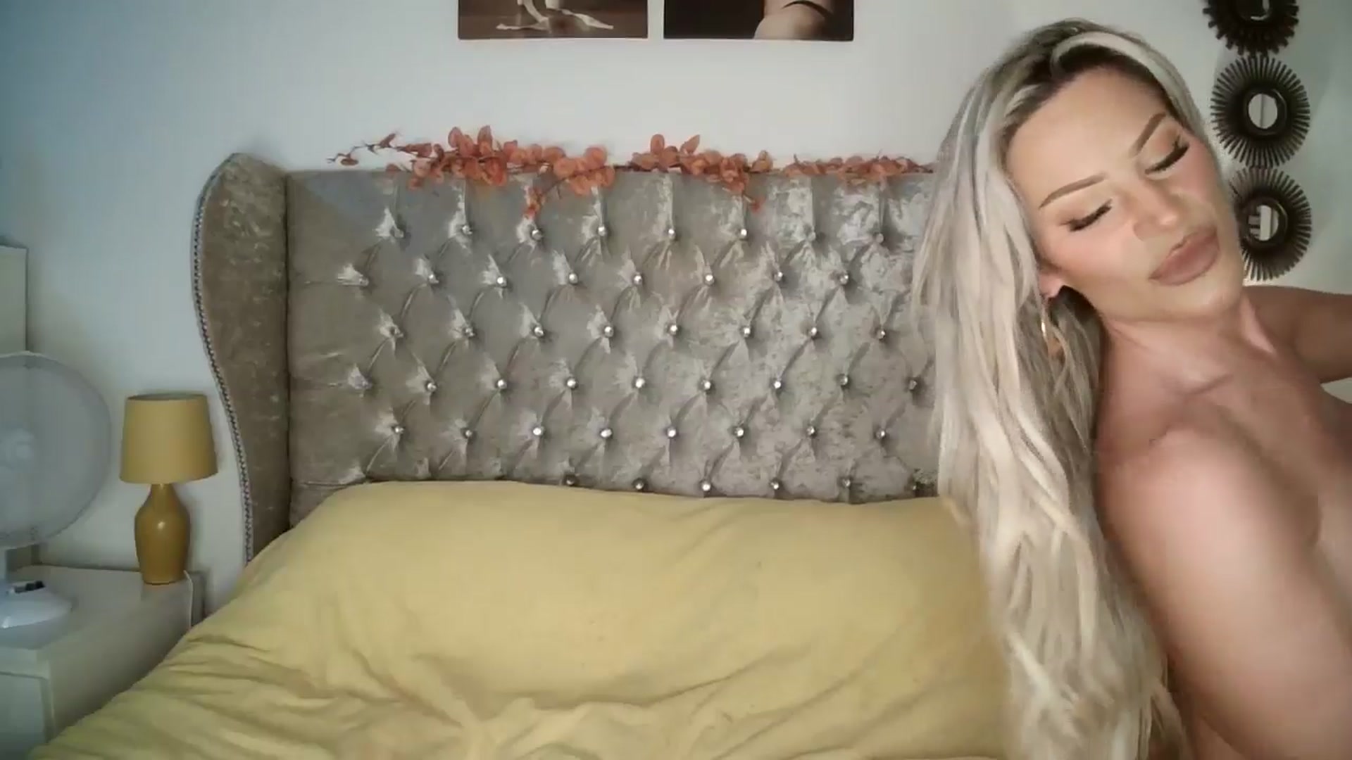 Gallery image thumbnail from VicSecret's myfreecams stream on, 08/12/2024, 09:52 image 9 of 20