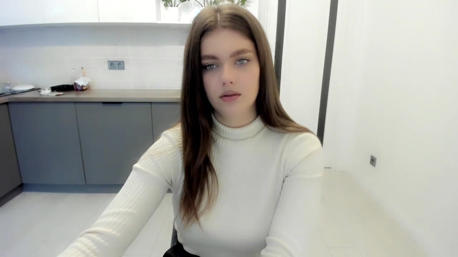 Gallery image thumbnail from VickiVong's myfreecams stream on, 11/21/2022, 07:56 image 9 of 20