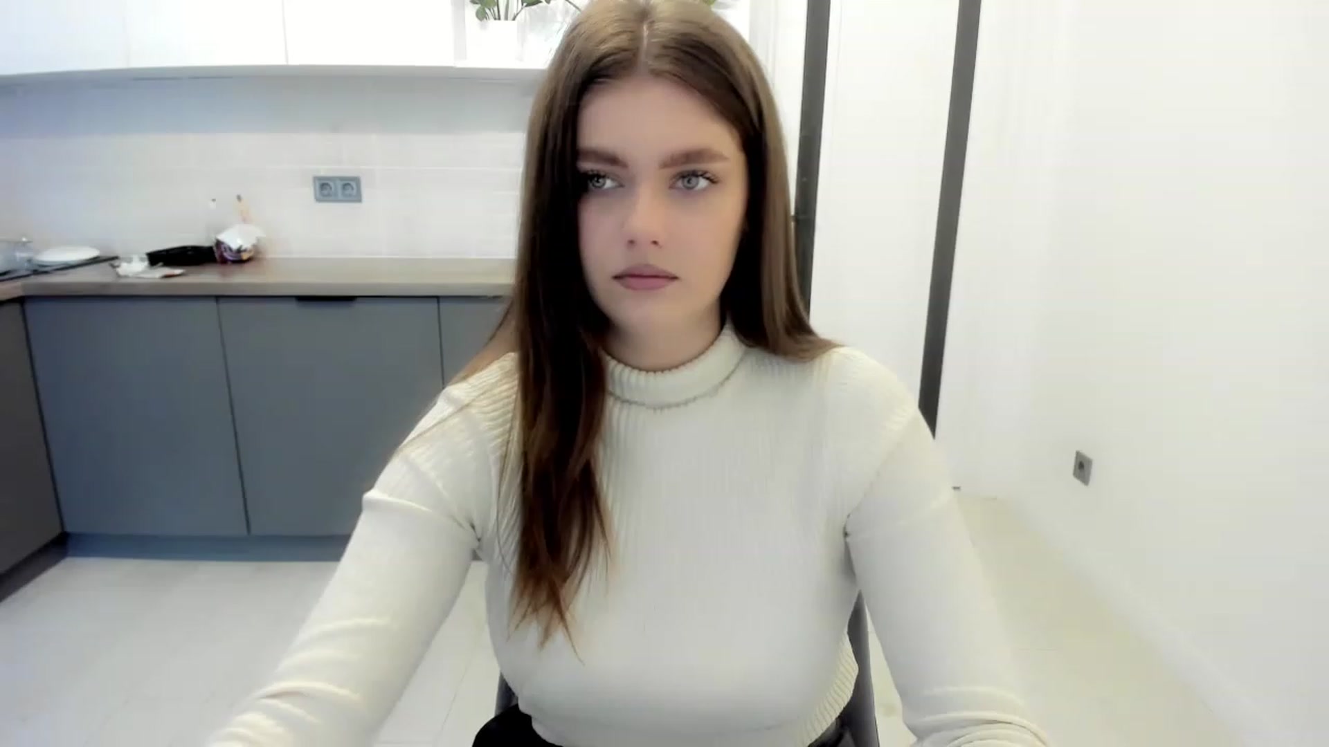 Gallery image thumbnail from VickiVong's myfreecams stream on, 11/21/2022, 07:56 image 3 of 20