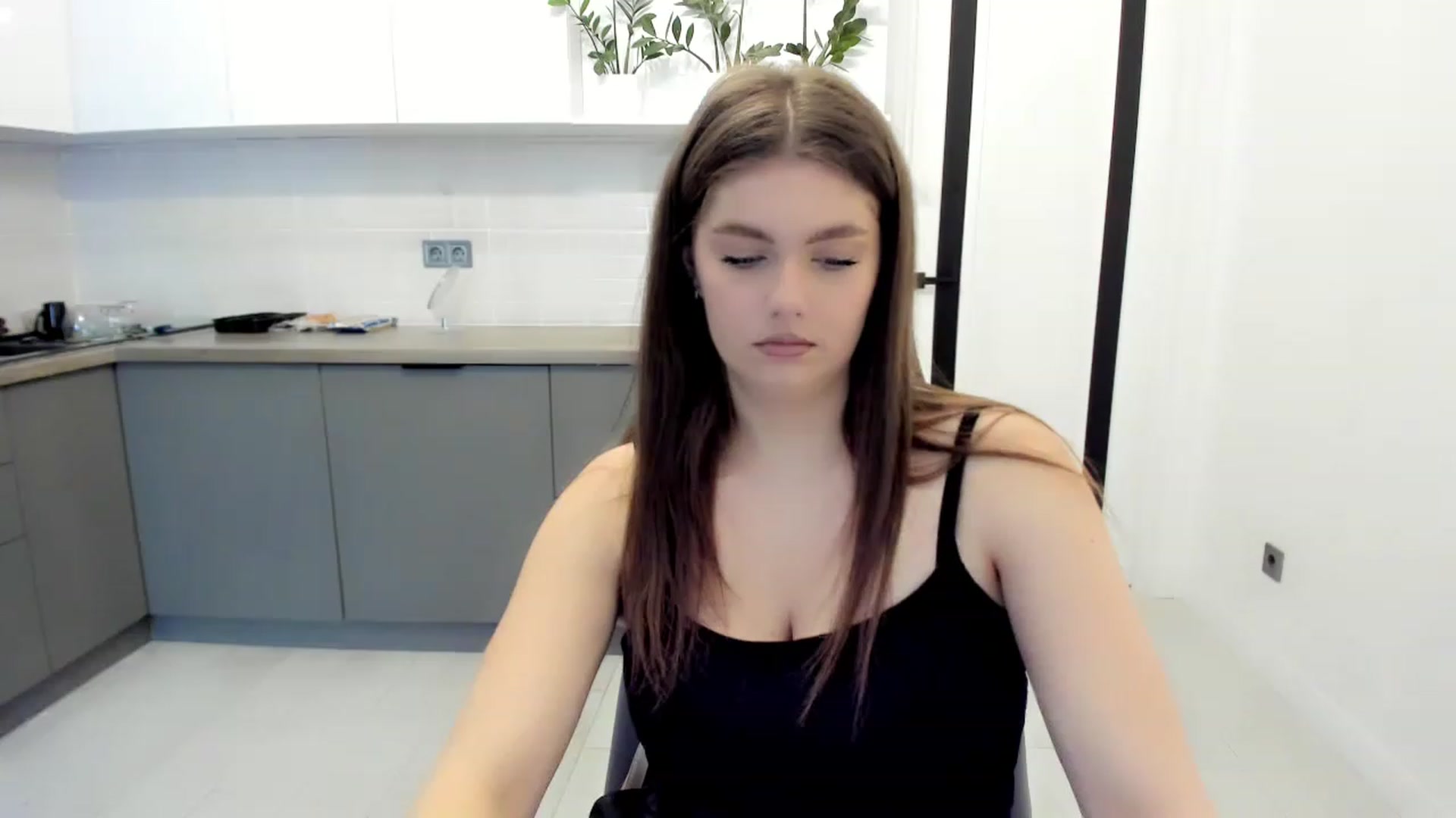 Gallery image thumbnail from VickiVong's myfreecams stream on, 11/21/2022, 11:20 image 20 of 20