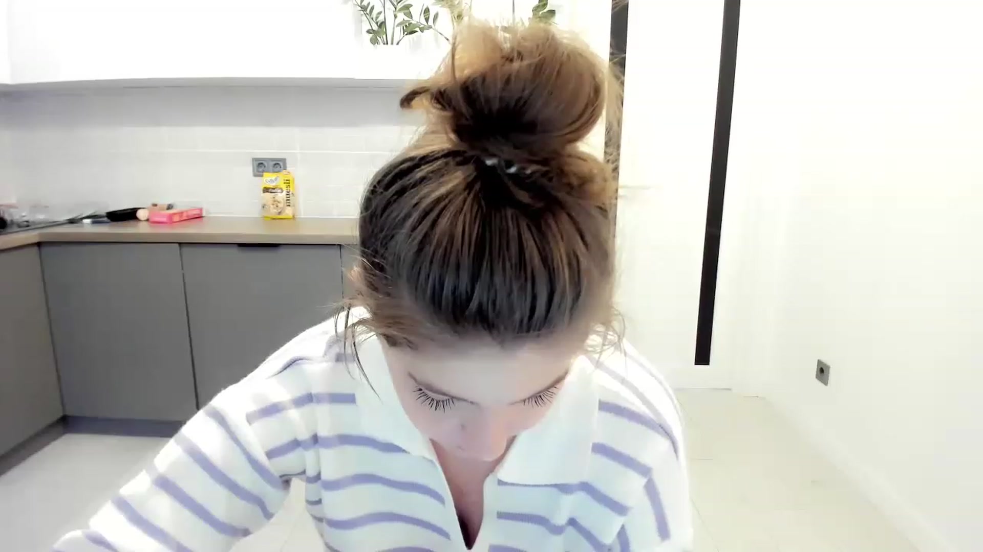 Gallery image thumbnail from VickiVong's myfreecams stream on, 11/23/2022, 11:46 image 7 of 20