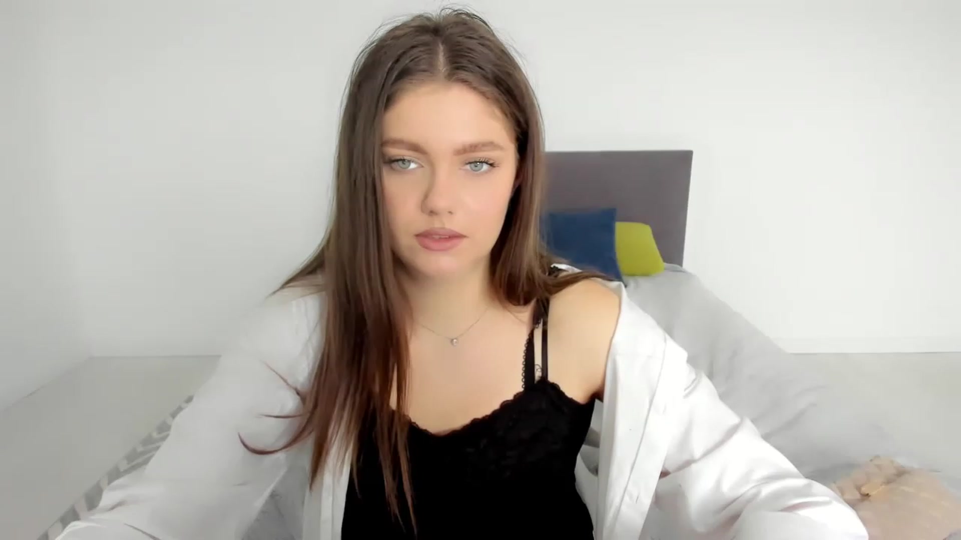 Gallery image thumbnail from VickiVong's myfreecams stream on, 11/29/2022, 08:39 image 18 of 20