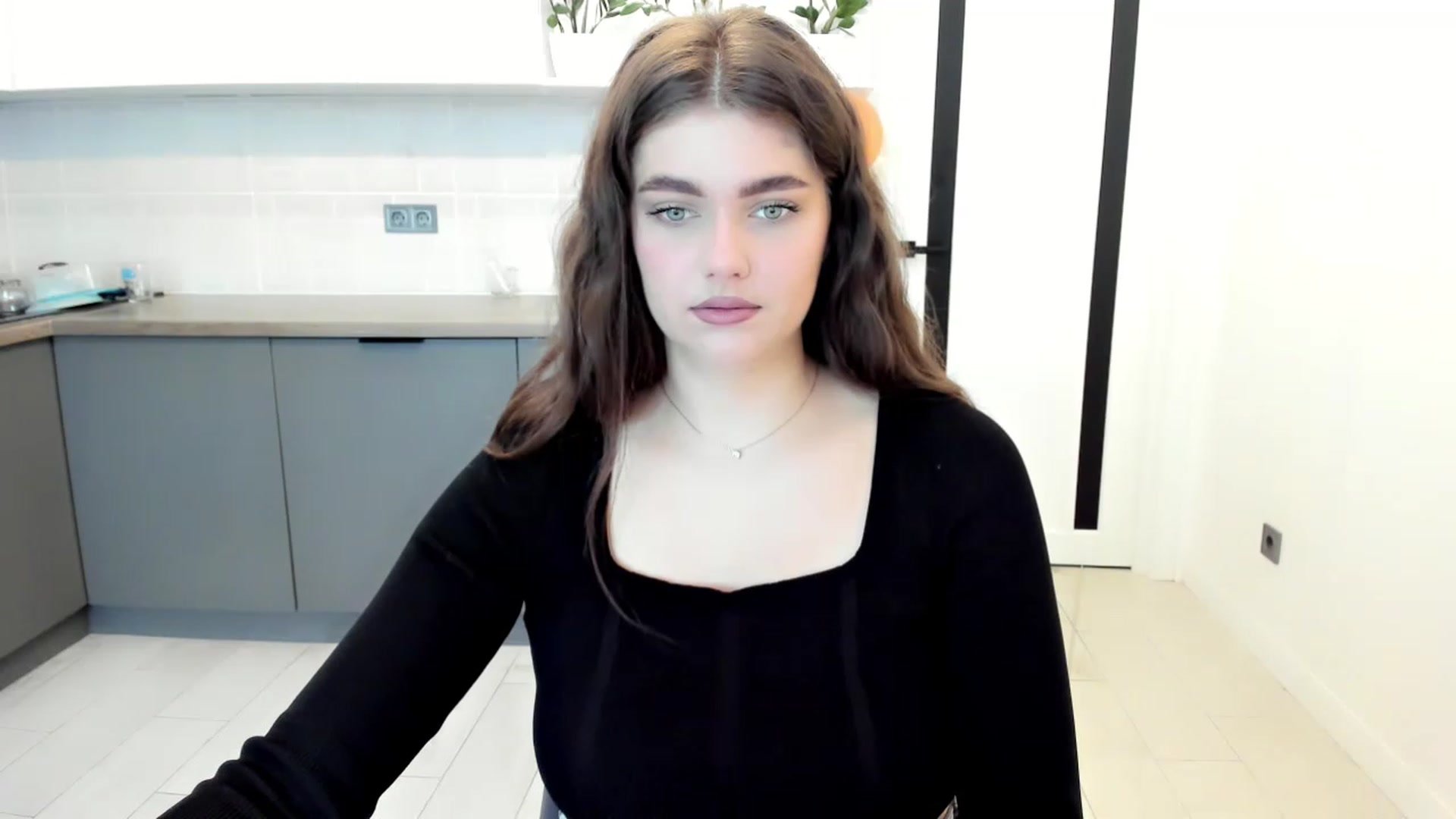Gallery image thumbnail from VickiVong's myfreecams stream on, 12/05/2022, 09:31 image 4 of 20