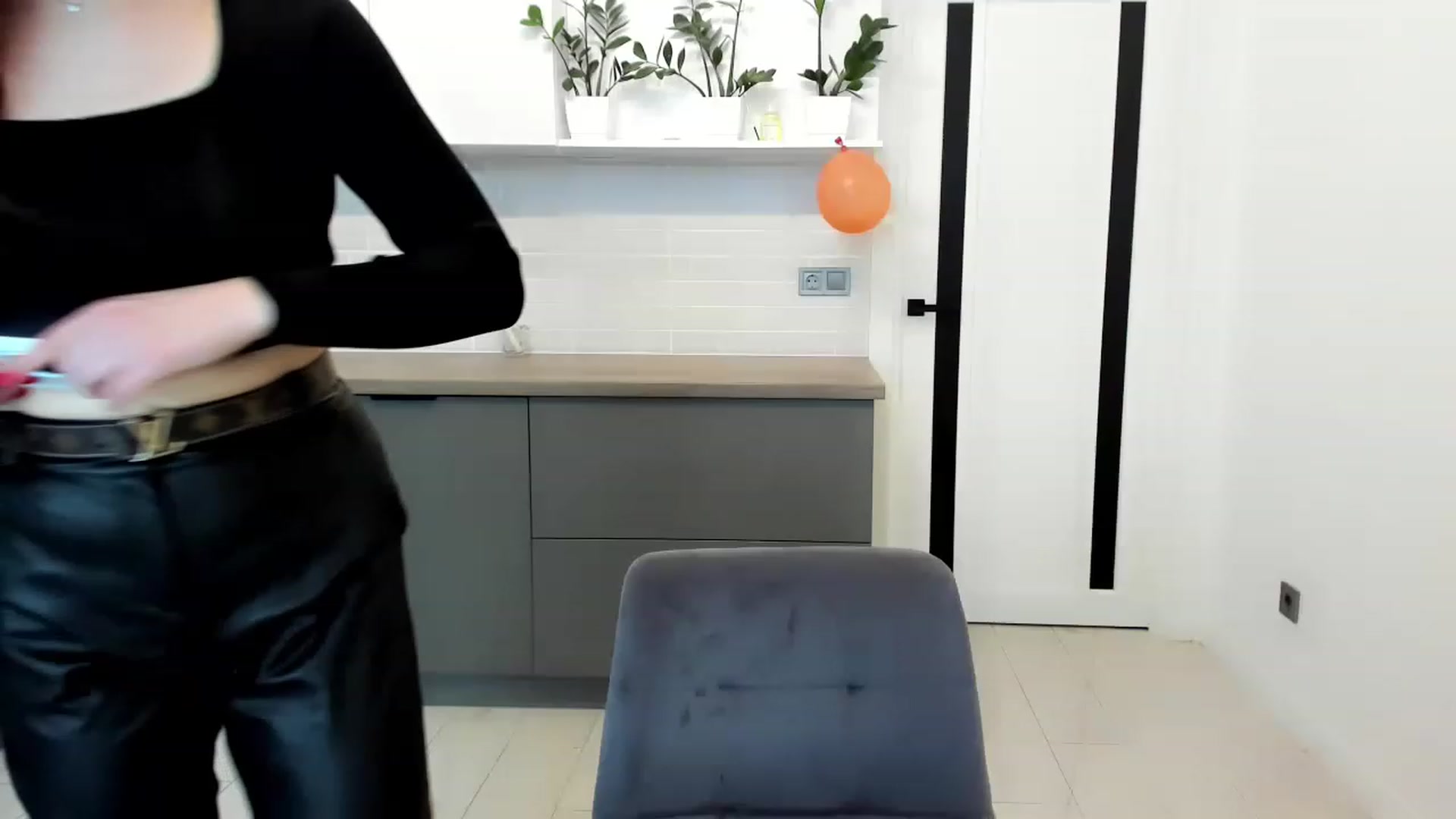 Gallery image thumbnail from VickiVong's myfreecams stream on, 12/05/2022, 10:36 image 1 of 20