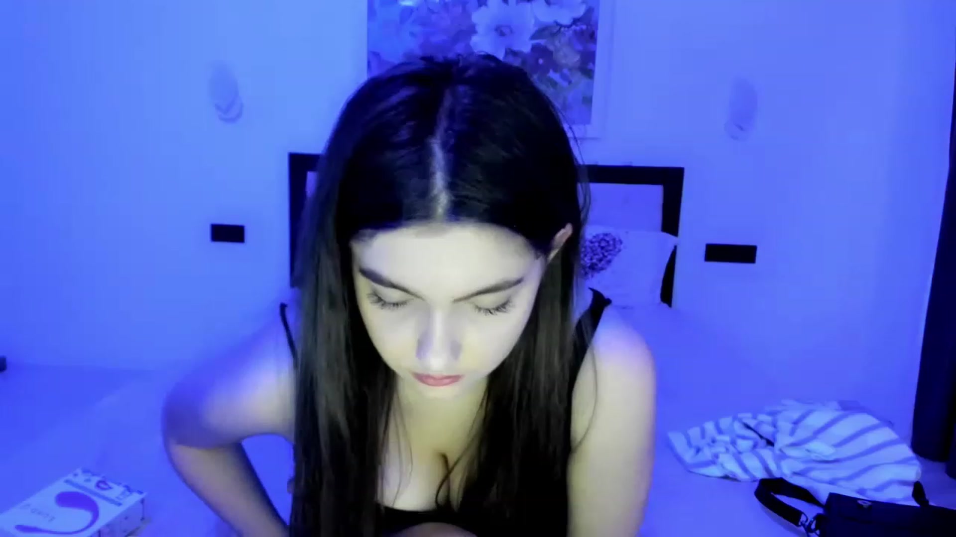 Gallery image thumbnail from VickiVong's myfreecams stream on, 12/16/2022, 12:58 image 8 of 20
