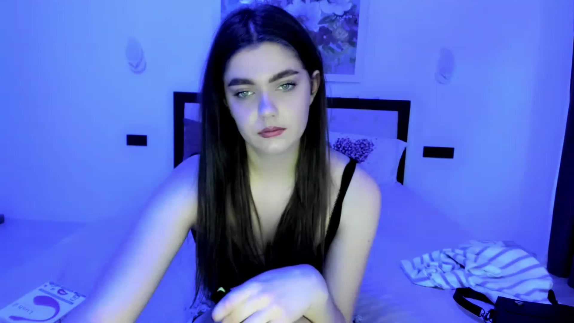 Gallery image thumbnail from VickiVong's myfreecams stream on, 12/16/2022, 12:58 image 9 of 20