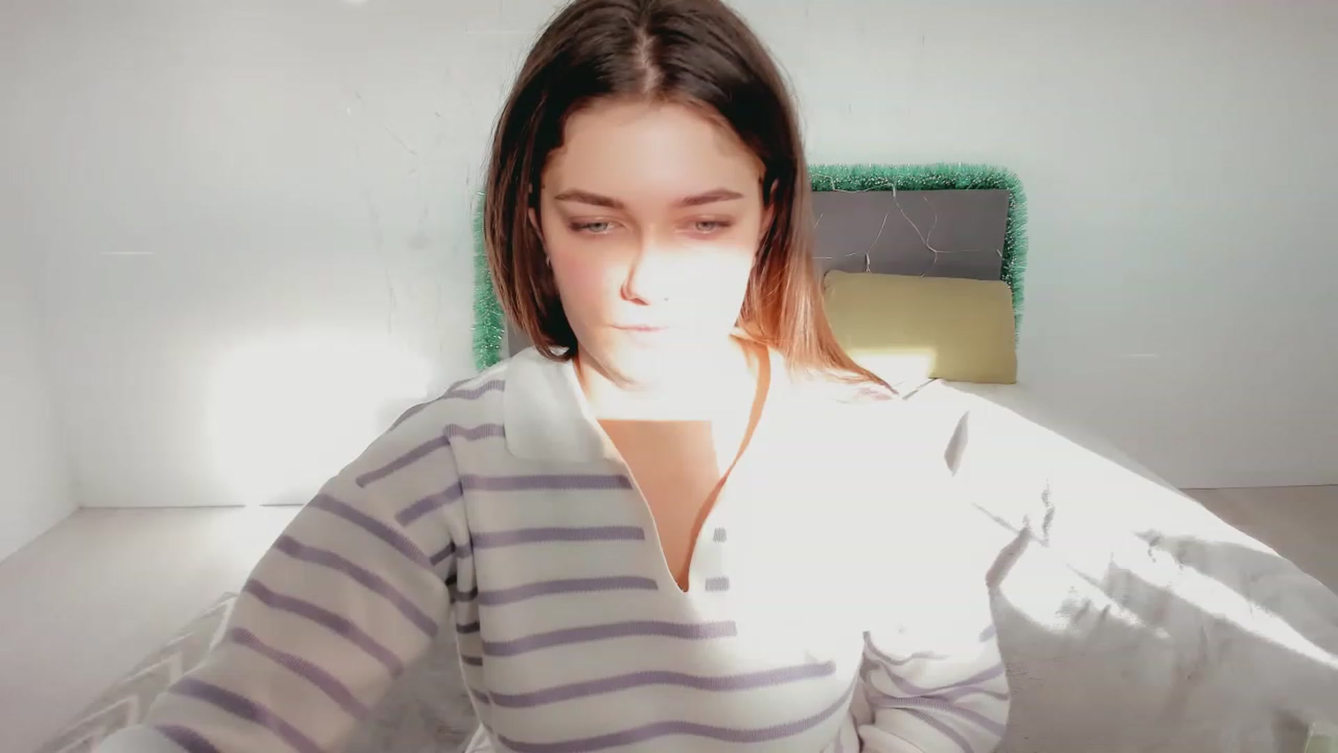 Gallery image thumbnail from VickiVong's myfreecams stream on, 01/04/2023, 11:57 image 3 of 20