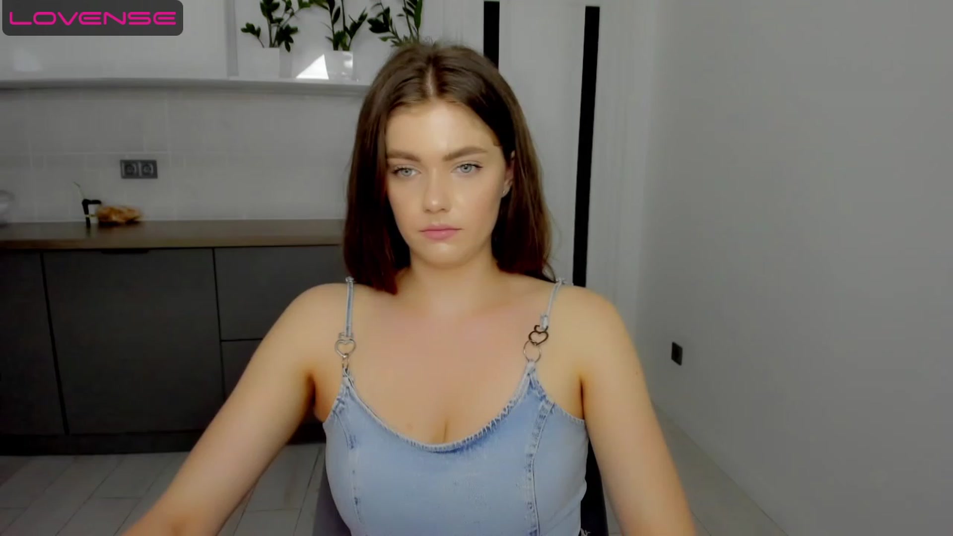 Gallery image thumbnail from VickiVong's myfreecams stream on, 06/27/2023, 10:22 image 15 of 20