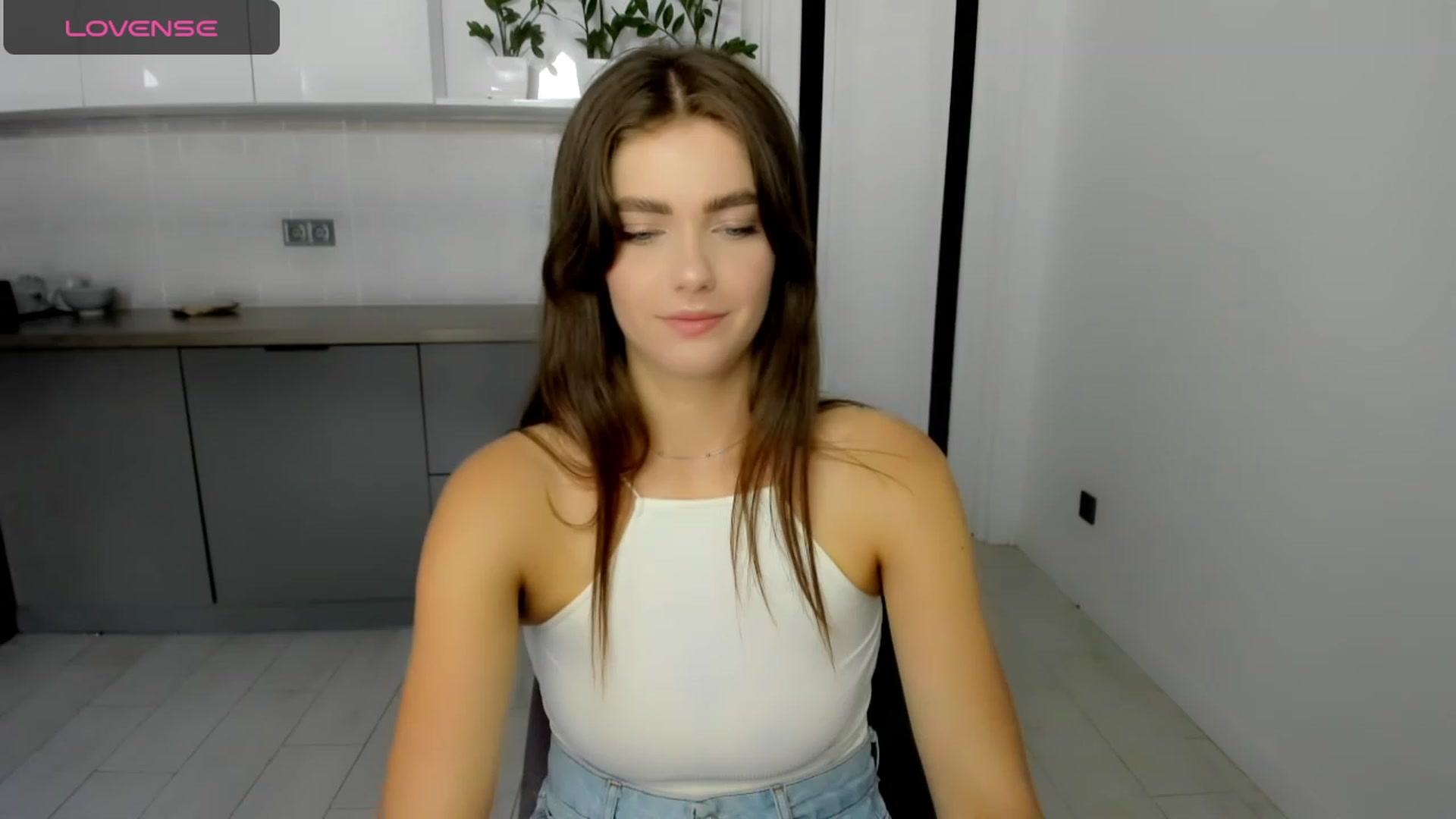 Gallery image thumbnail from VickiVong's myfreecams stream on, 08/22/2023, 07:27 image 9 of 20