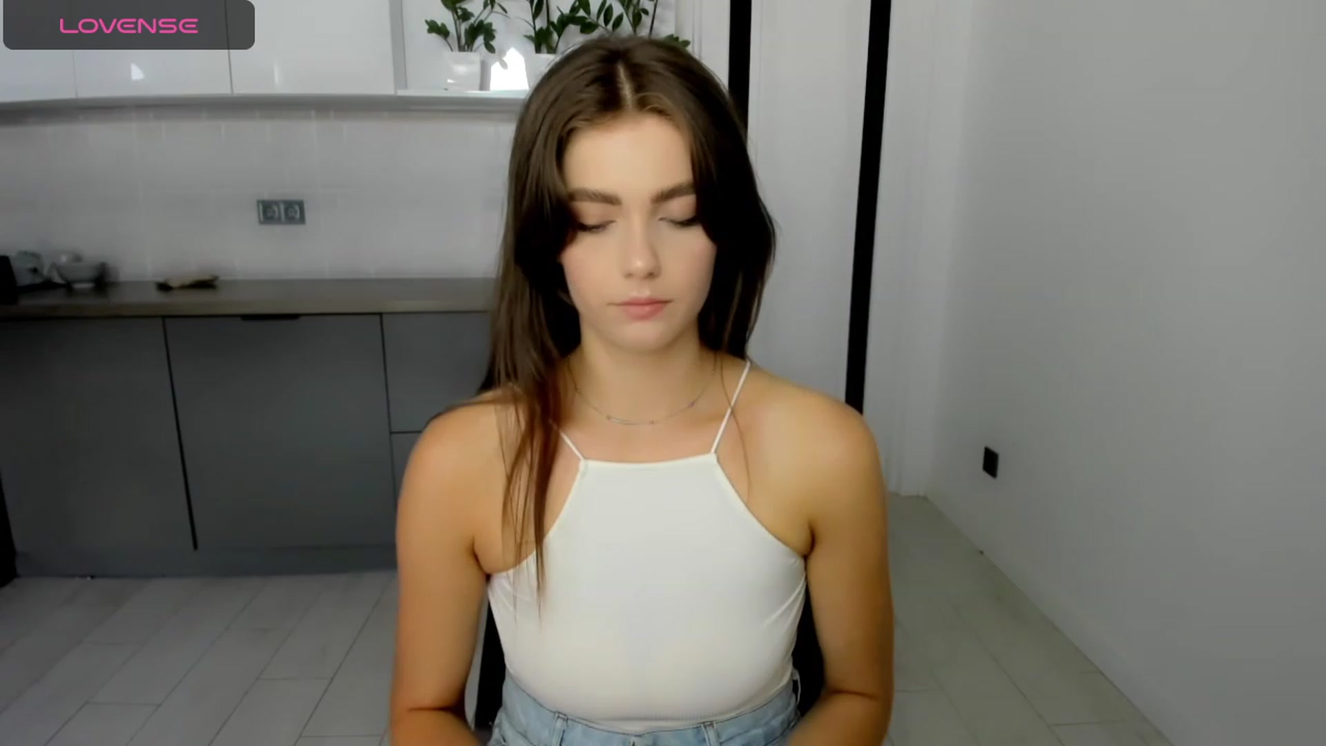 Gallery image thumbnail from VickiVong's myfreecams stream on, 08/22/2023, 07:27 image 15 of 20