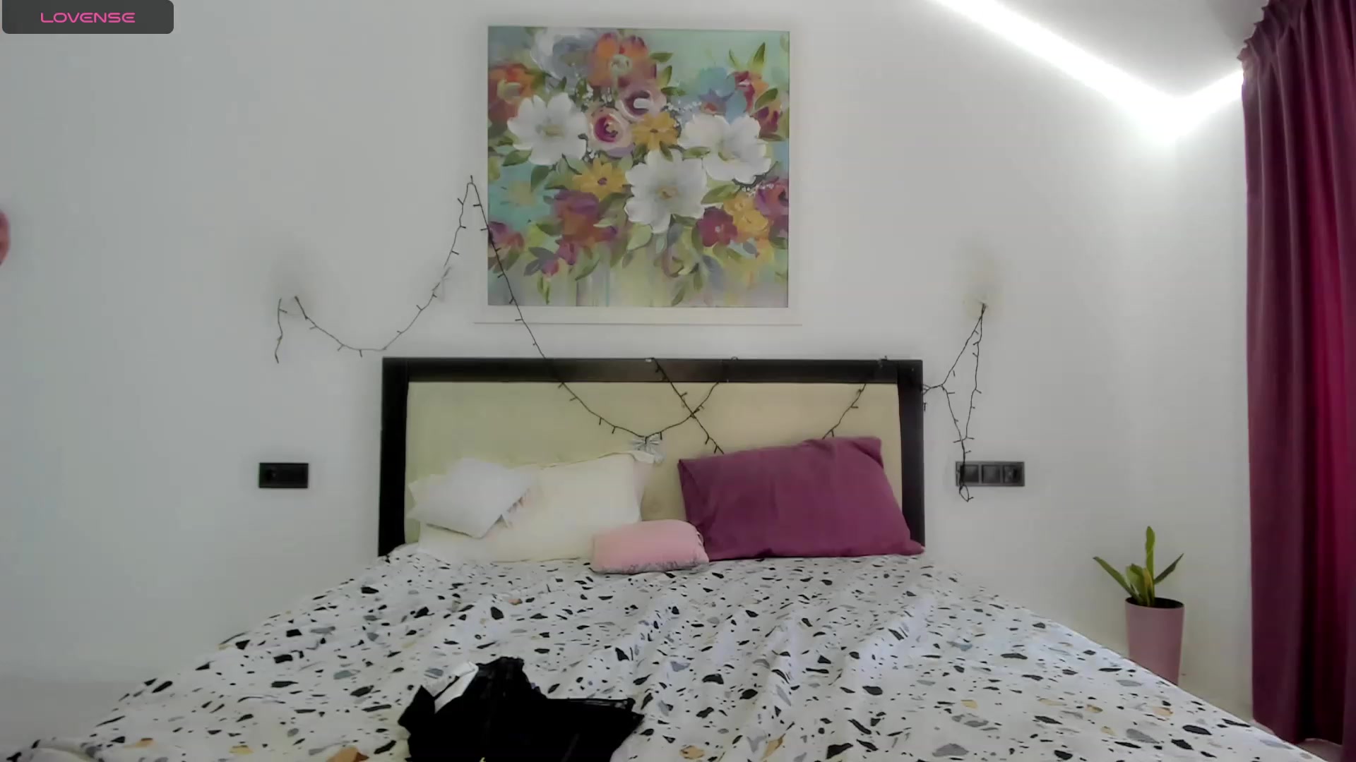 Gallery image thumbnail from VickiVong's myfreecams stream on, 08/26/2023, 09:53 image 15 of 20