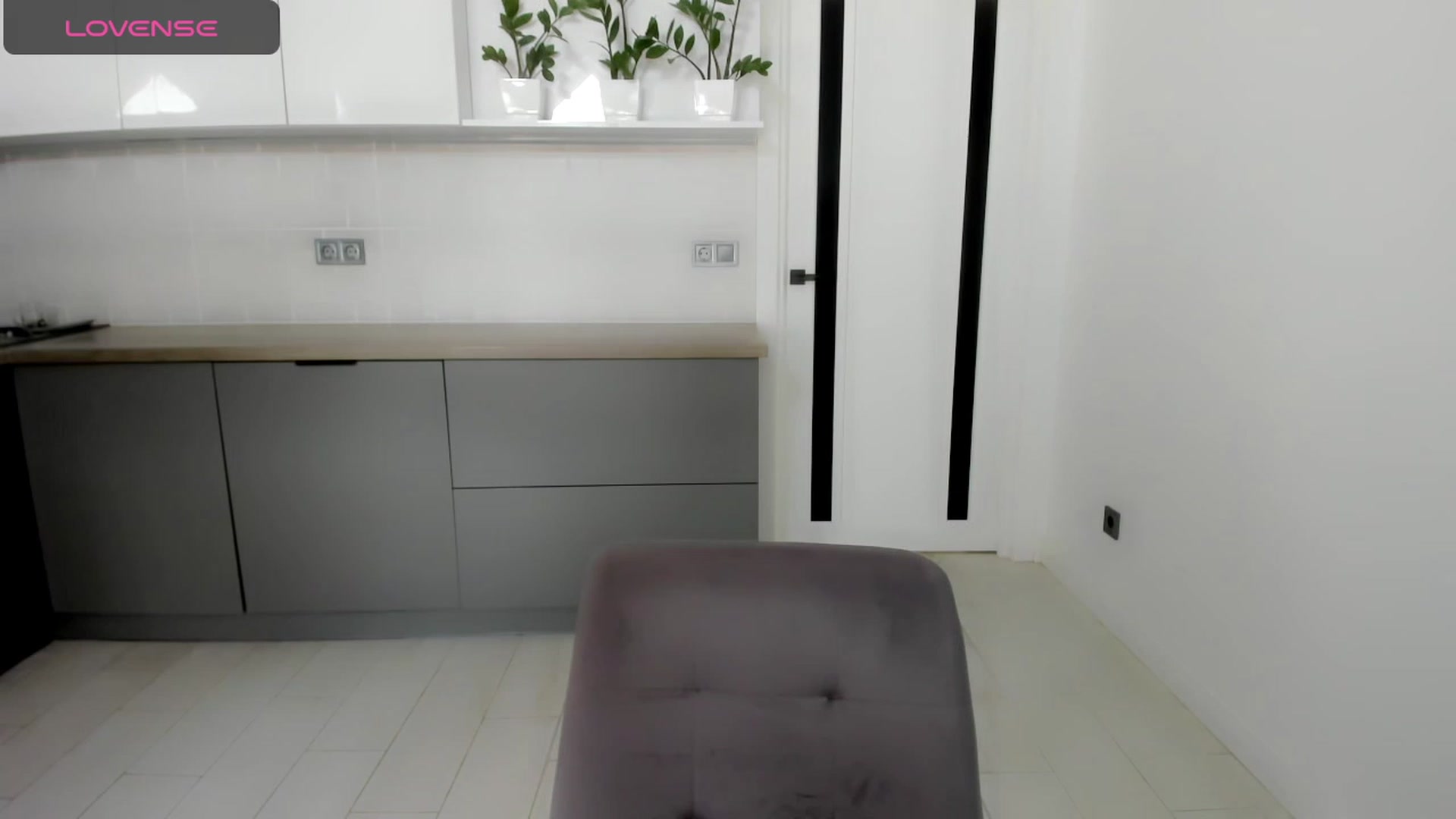 Gallery image thumbnail from VickiVong's myfreecams stream on, 08/27/2023, 09:46 image 1 of 20