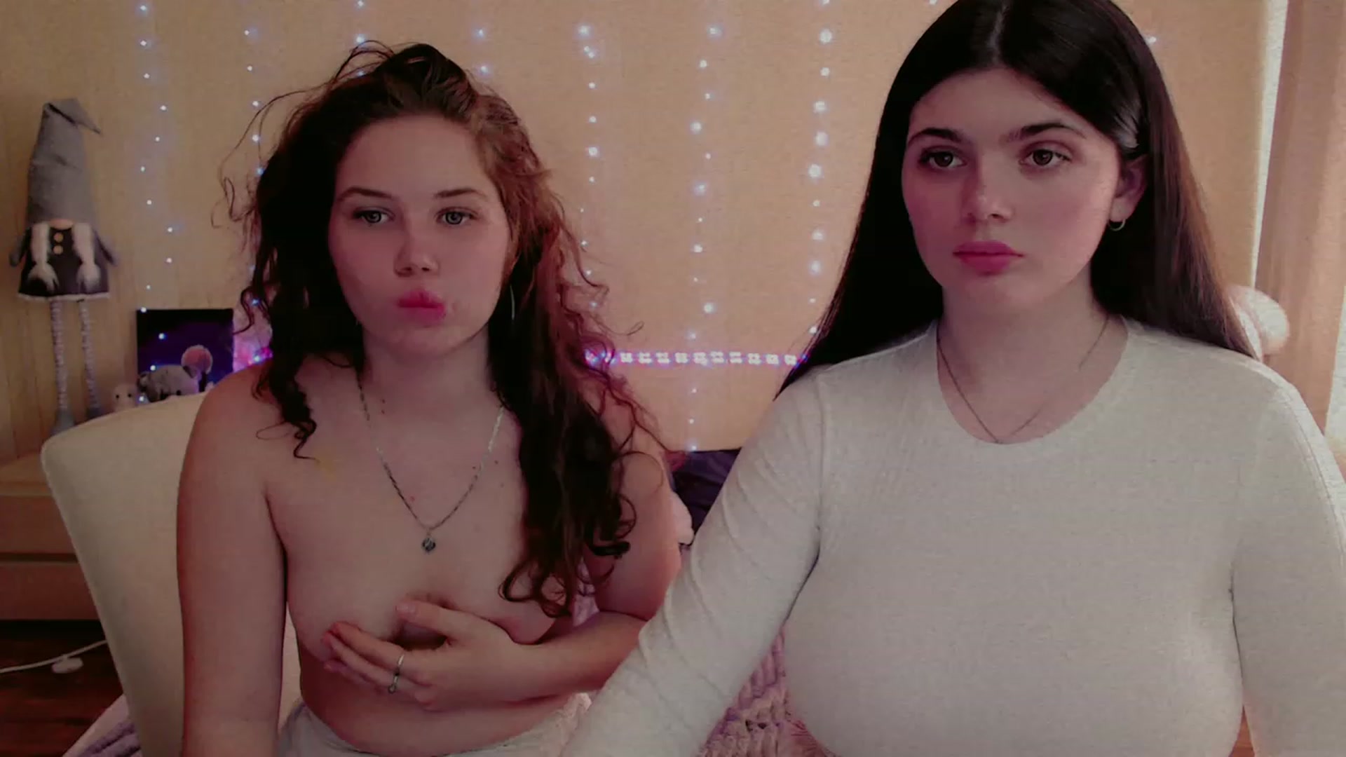 Gallery image thumbnail from Vicki_E's myfreecams stream on, 05/01/2023, 11:33 image 2 of 20