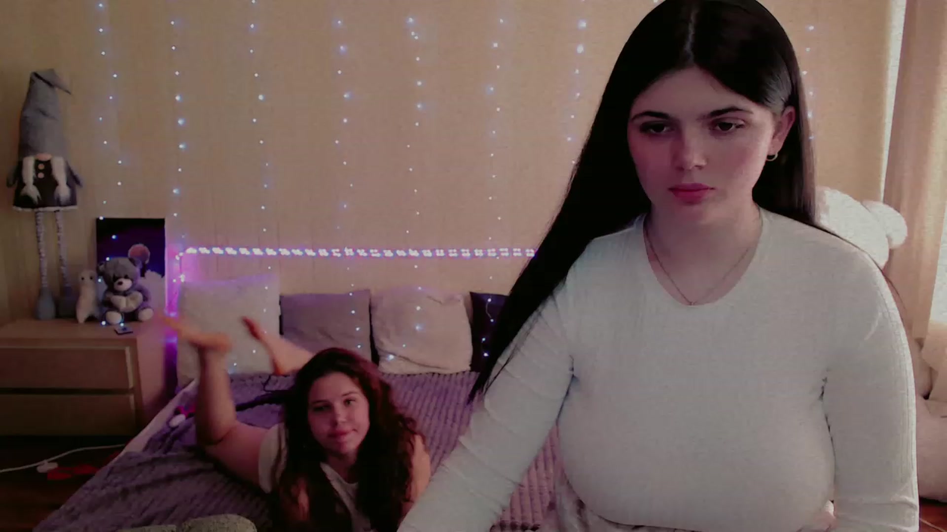 Gallery image thumbnail from Vicki_E's myfreecams stream on, 05/01/2023, 12:09 image 11 of 20