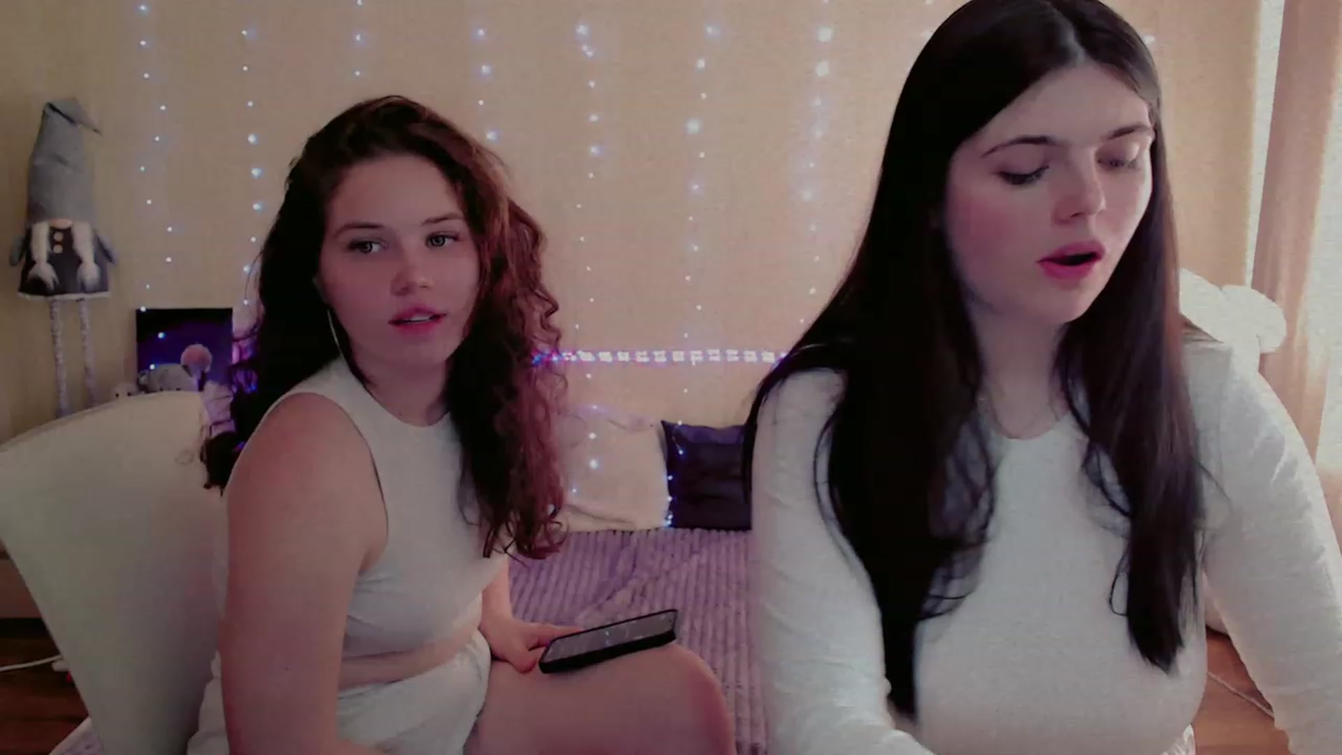 Gallery image thumbnail from Vicki_E's myfreecams stream on, 05/01/2023, 12:09 image 16 of 20