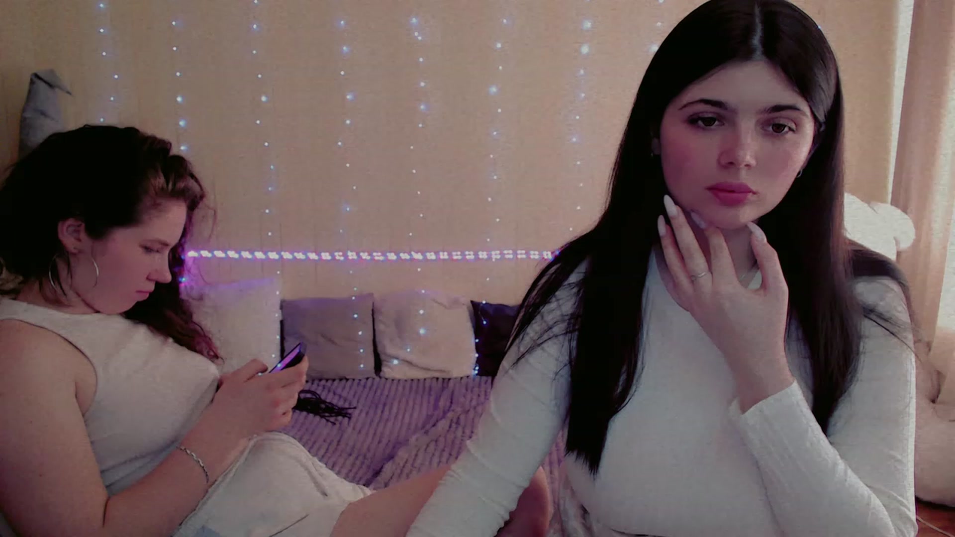 Gallery image thumbnail from Vicki_E's myfreecams stream on, 05/01/2023, 12:09 image 14 of 20