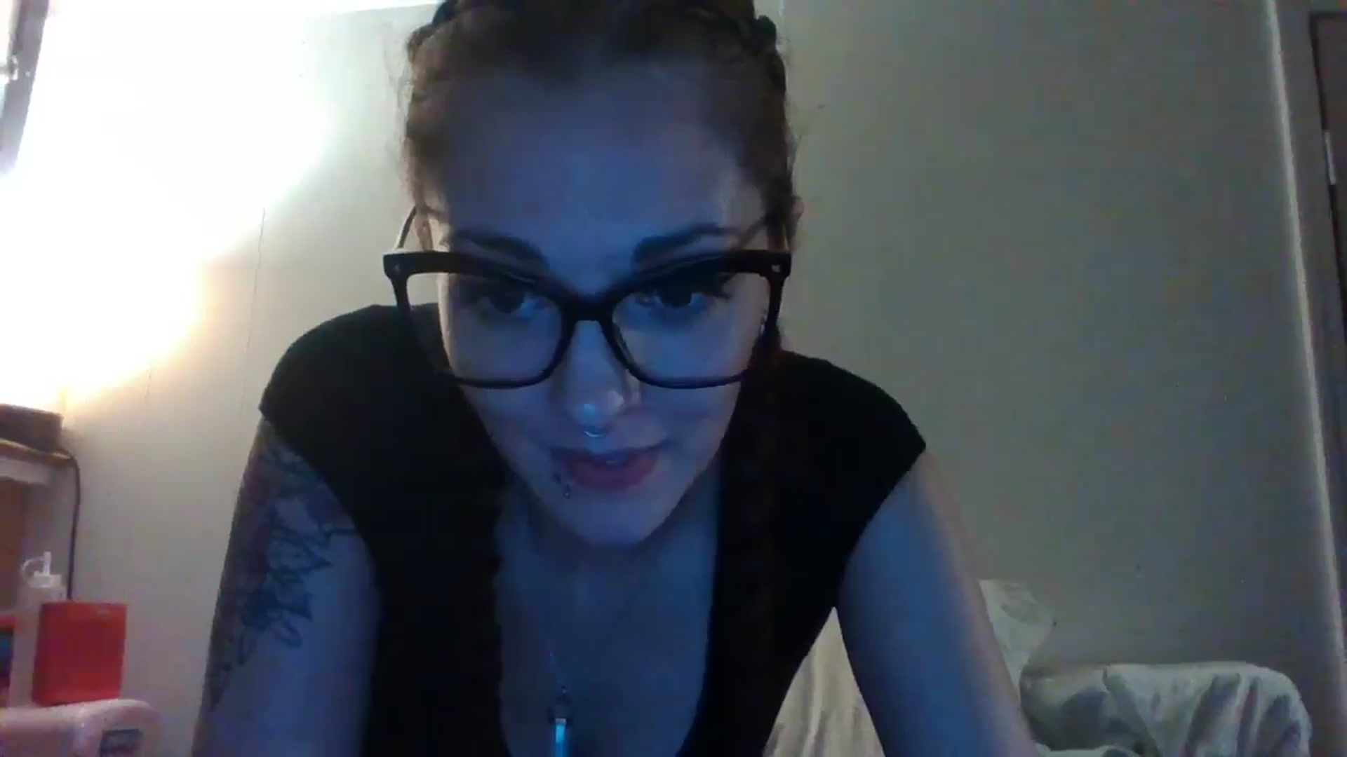 Gallery image thumbnail from Vicki_Rose's myfreecams stream on, 07/14/2024, 07:14 image 10 of 20