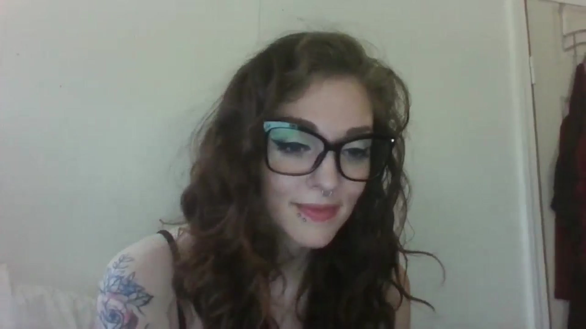 Gallery image thumbnail from Vicki_Rose's myfreecams stream on, 07/19/2024, 21:15 image 3 of 20