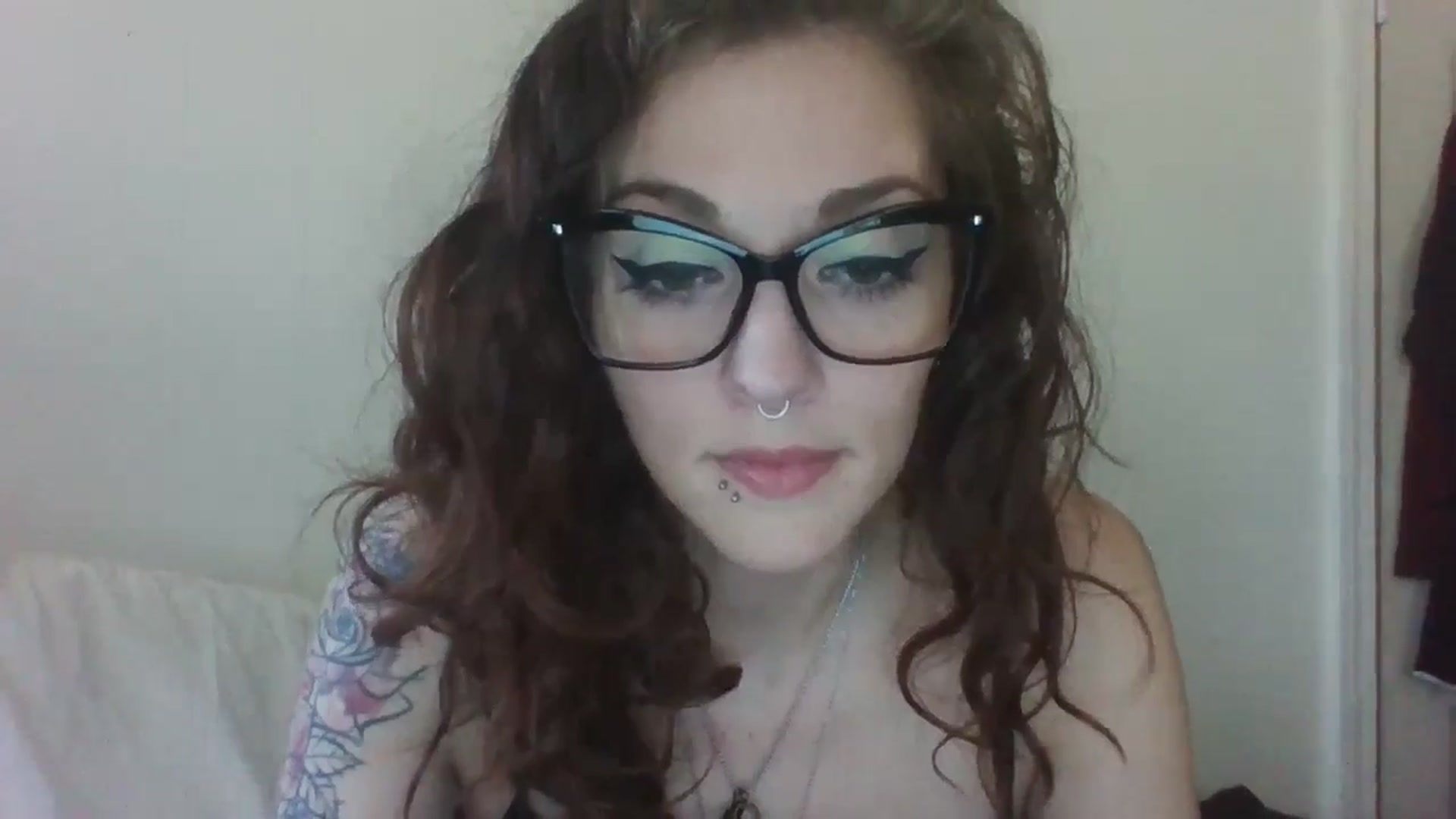Gallery image thumbnail from Vicki_Rose's myfreecams stream on, 07/19/2024, 21:15 image 16 of 20