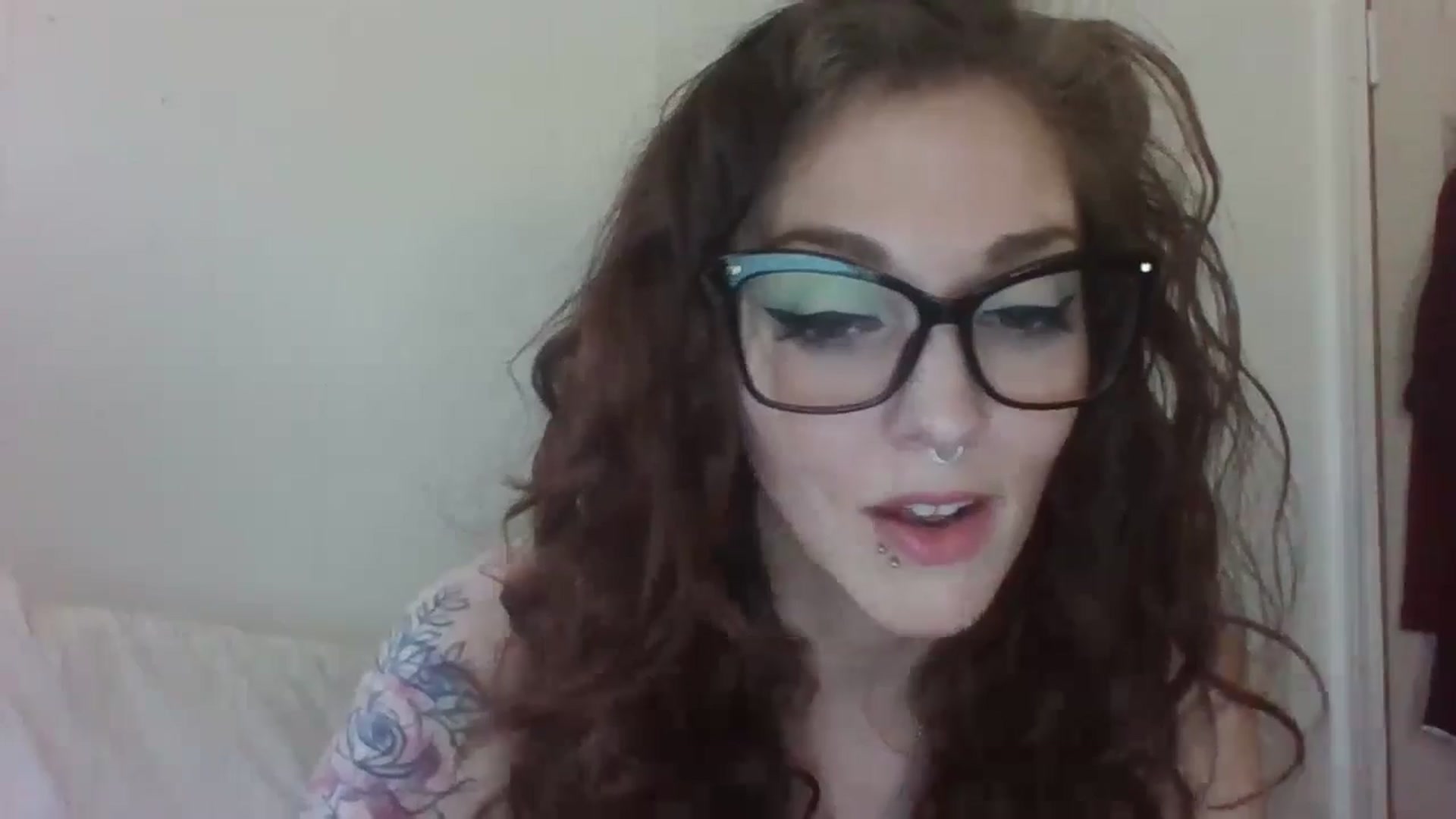 Gallery image thumbnail from Vicki_Rose's myfreecams stream on, 07/19/2024, 21:15 image 20 of 20