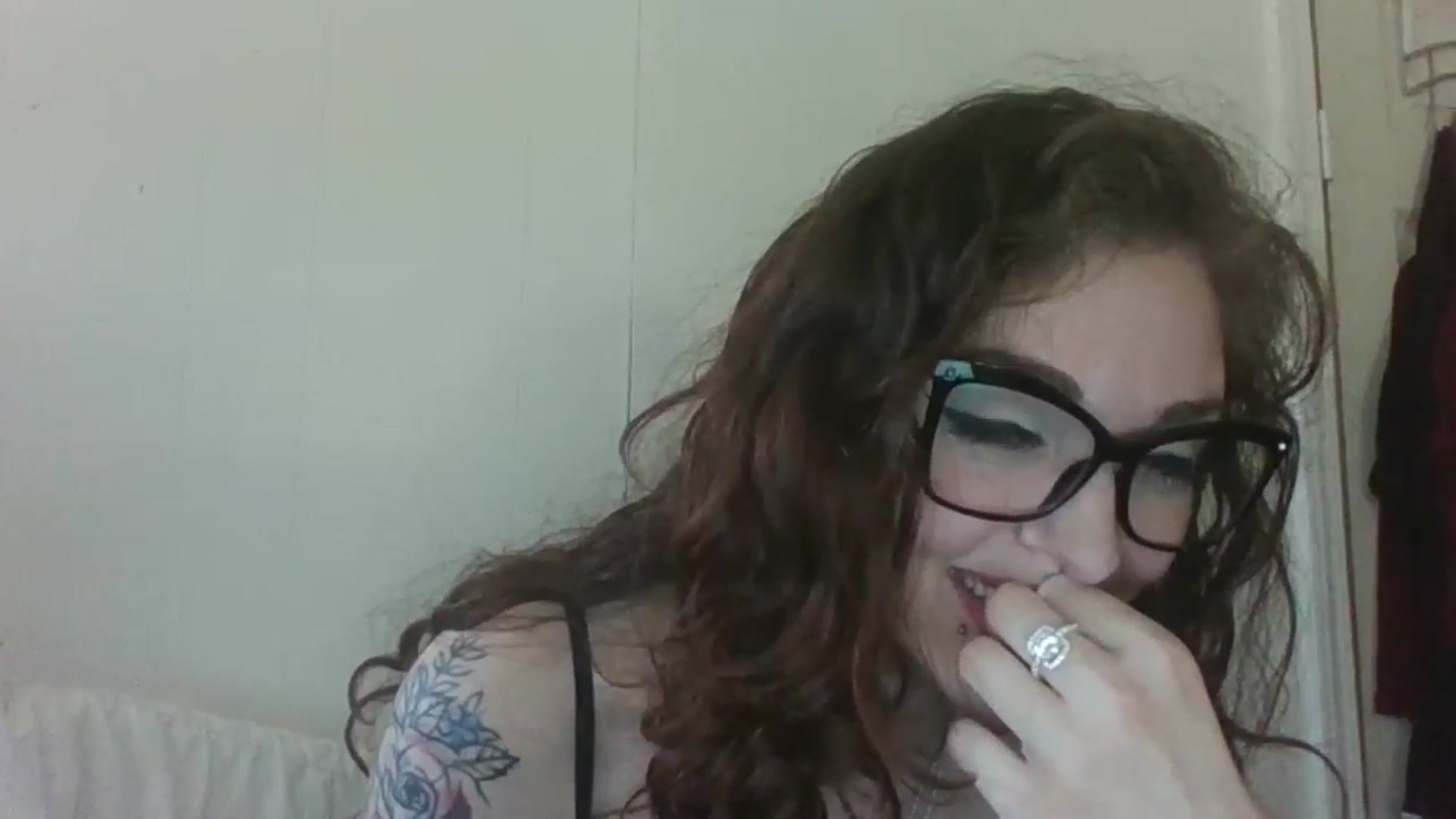 Gallery image thumbnail from Vicki_Rose's myfreecams stream on, 07/19/2024, 21:15 image 4 of 20