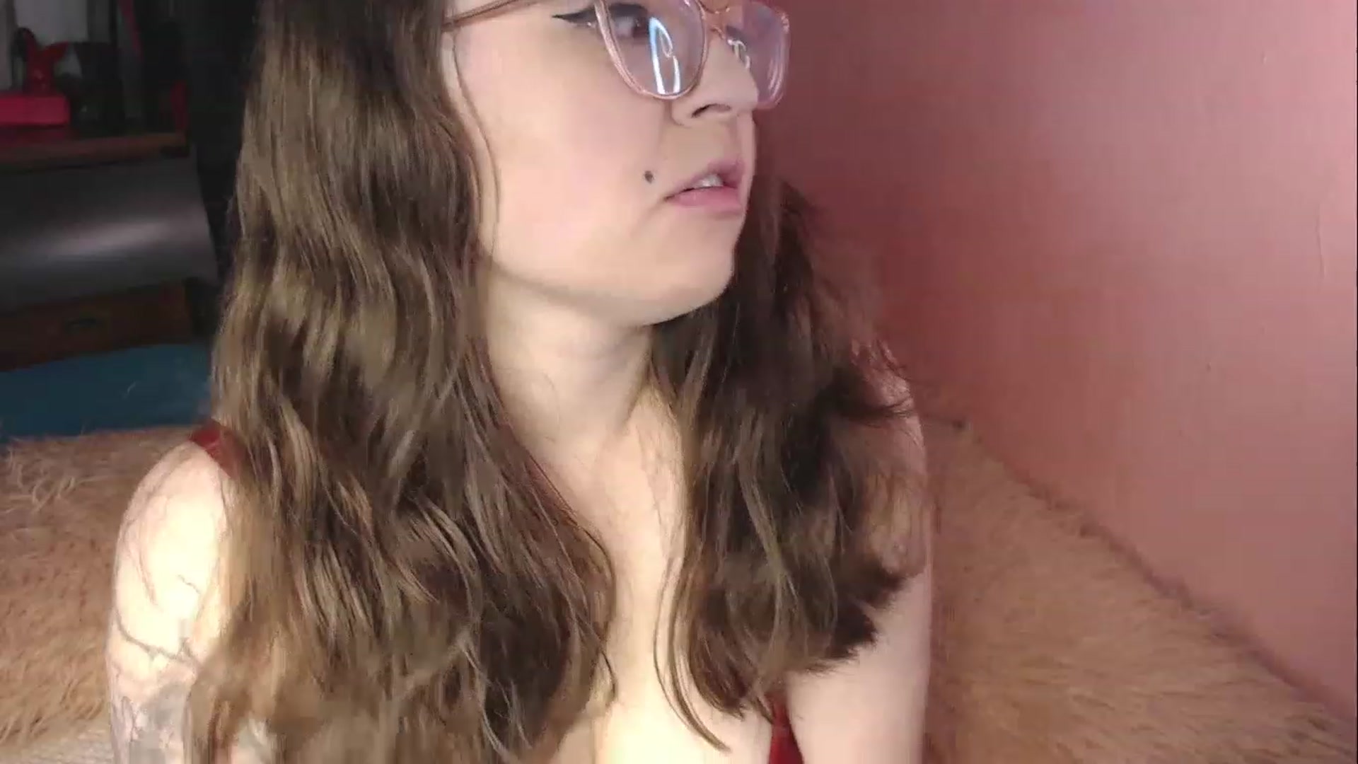 Gallery image thumbnail from Vickya_Vinci's myfreecams stream on, 12/25/2022, 09:48 image 13 of 20