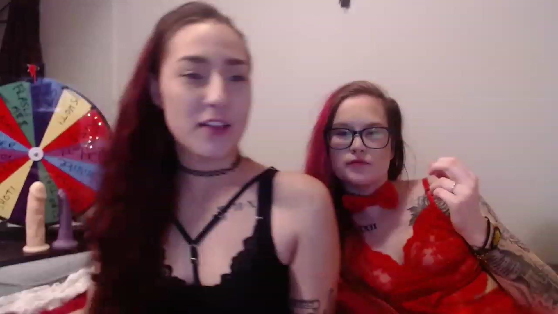 Gallery image thumbnail from Vickyx0x's myfreecams stream on, 12/18/2022, 04:26 image 20 of 20