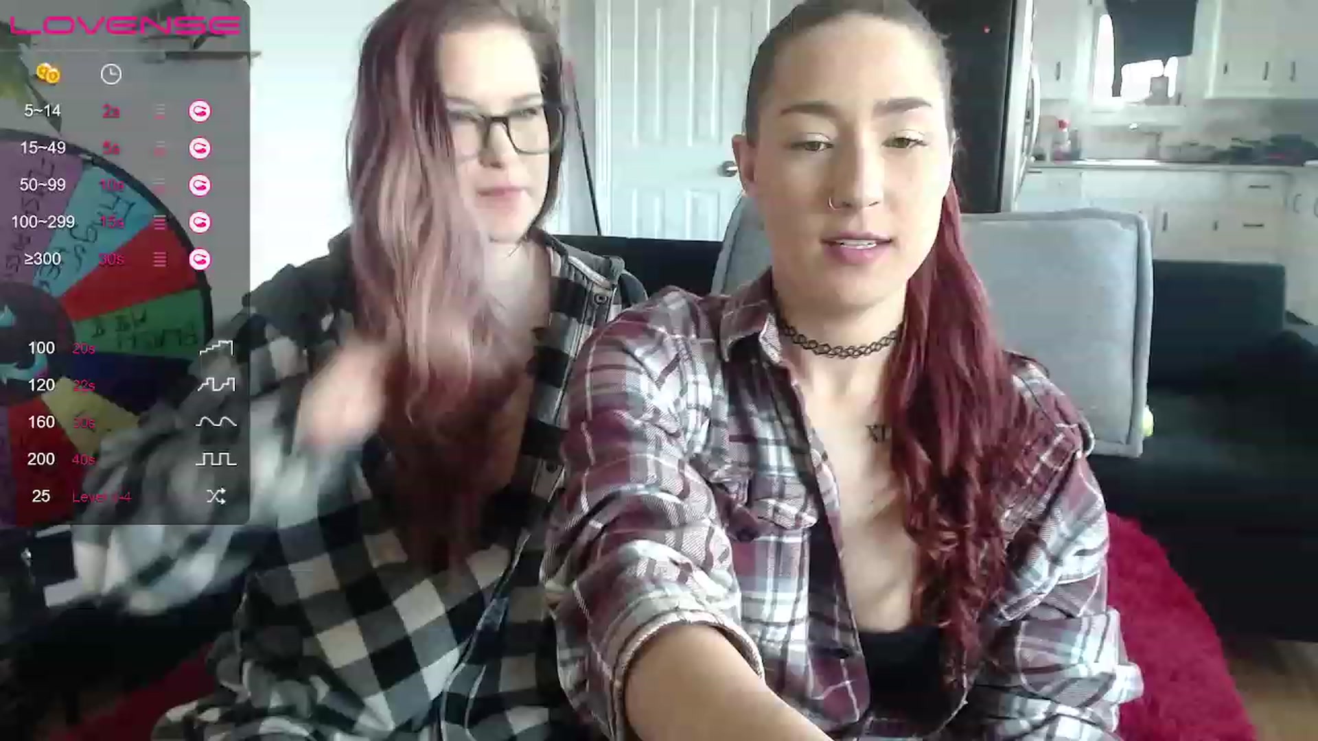 Gallery image thumbnail from Vickyx0x's myfreecams stream on, 04/07/2023, 17:50 image 10 of 20