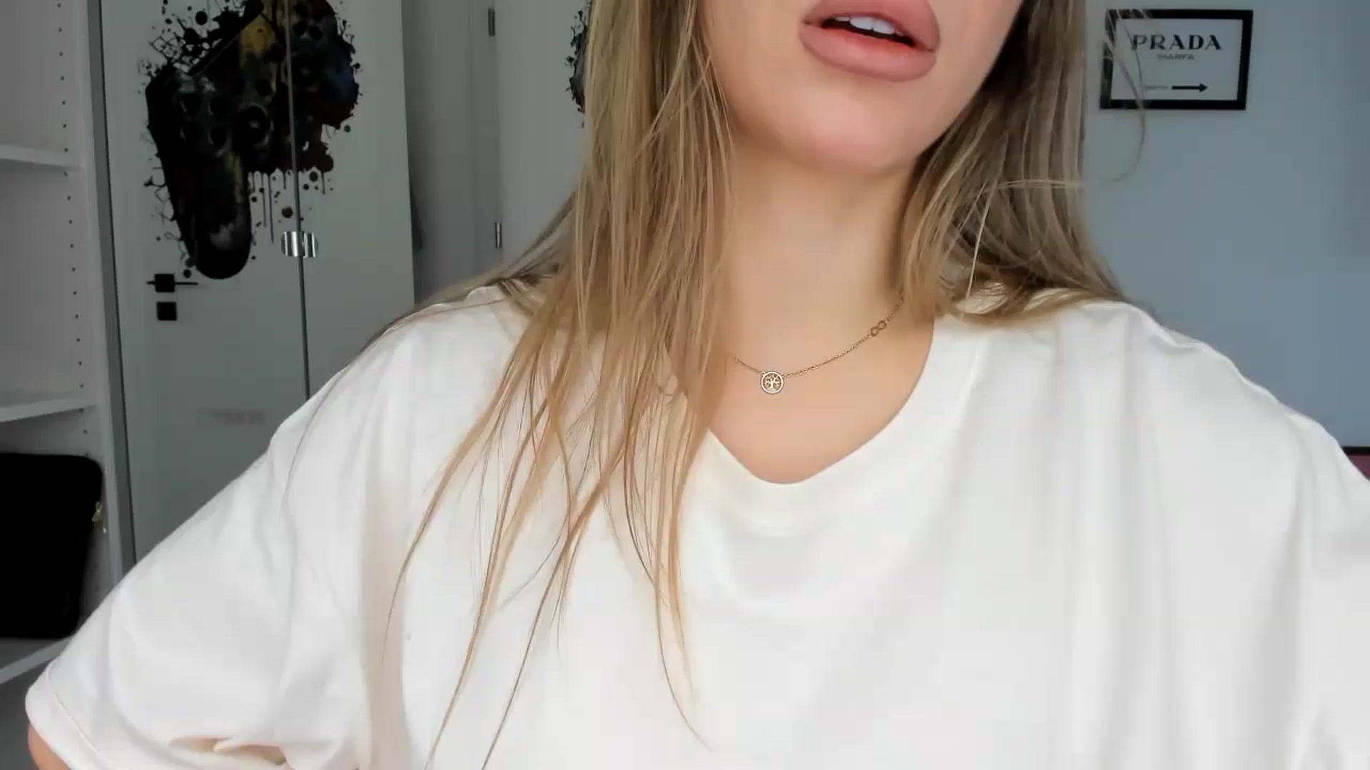 Gallery image thumbnail from Vickyy99's myfreecams stream on, 04/29/2025, 12:51 image 1 of 20