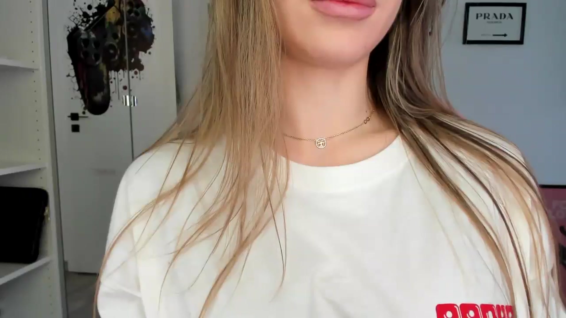 Gallery image thumbnail from Vickyy99's myfreecams stream on, 04/29/2025, 13:47 image 14 of 20