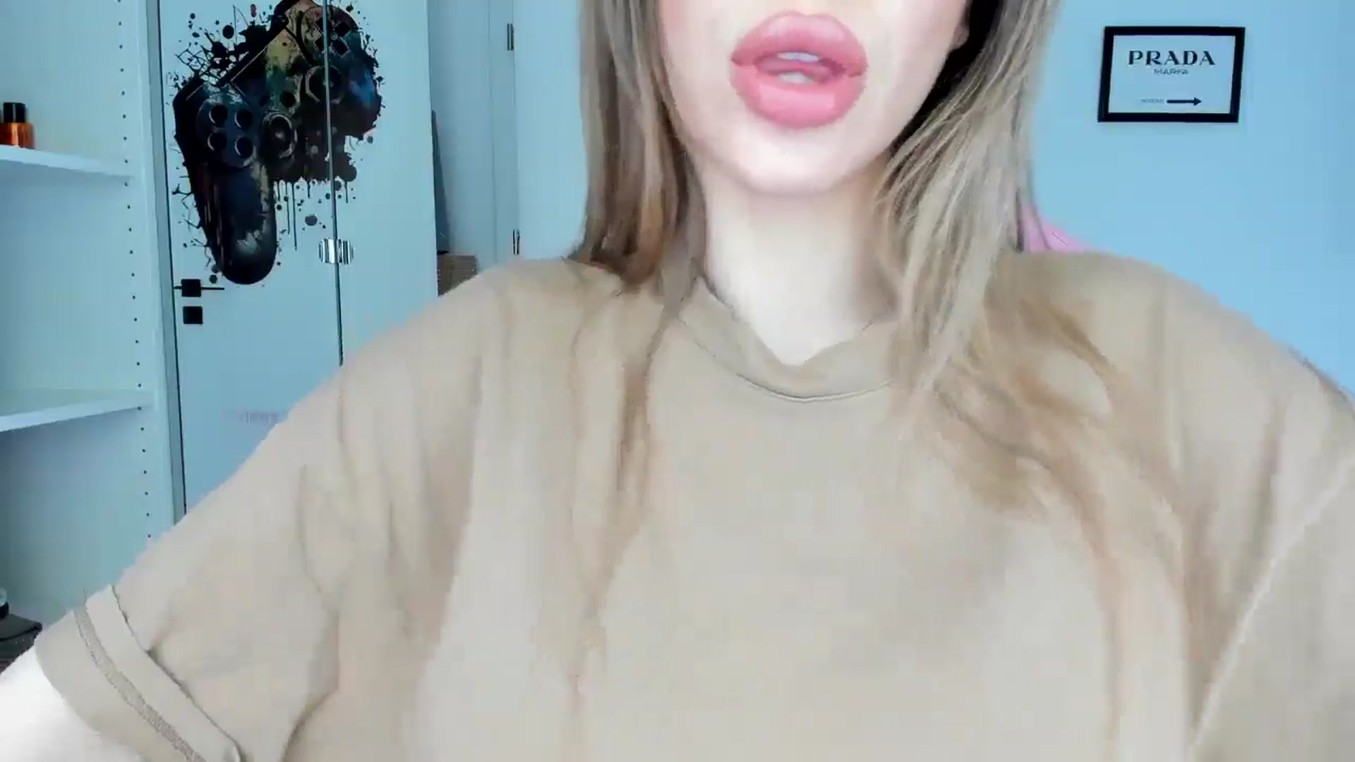 Gallery image thumbnail from Vickyy99's myfreecams stream on, 05/12/2025, 11:50 image 19 of 20
