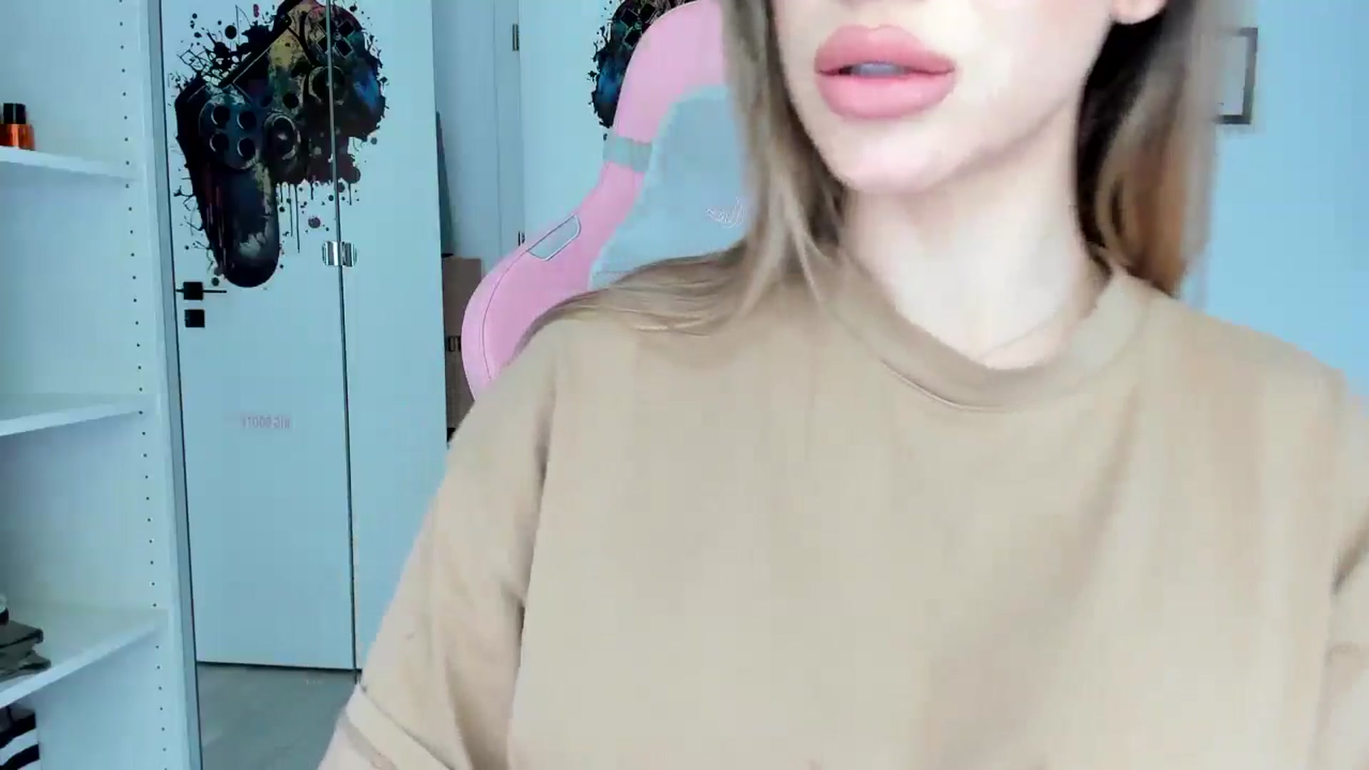 Gallery image thumbnail from Vickyy99's myfreecams stream on, 05/12/2025, 11:50 image 11 of 20