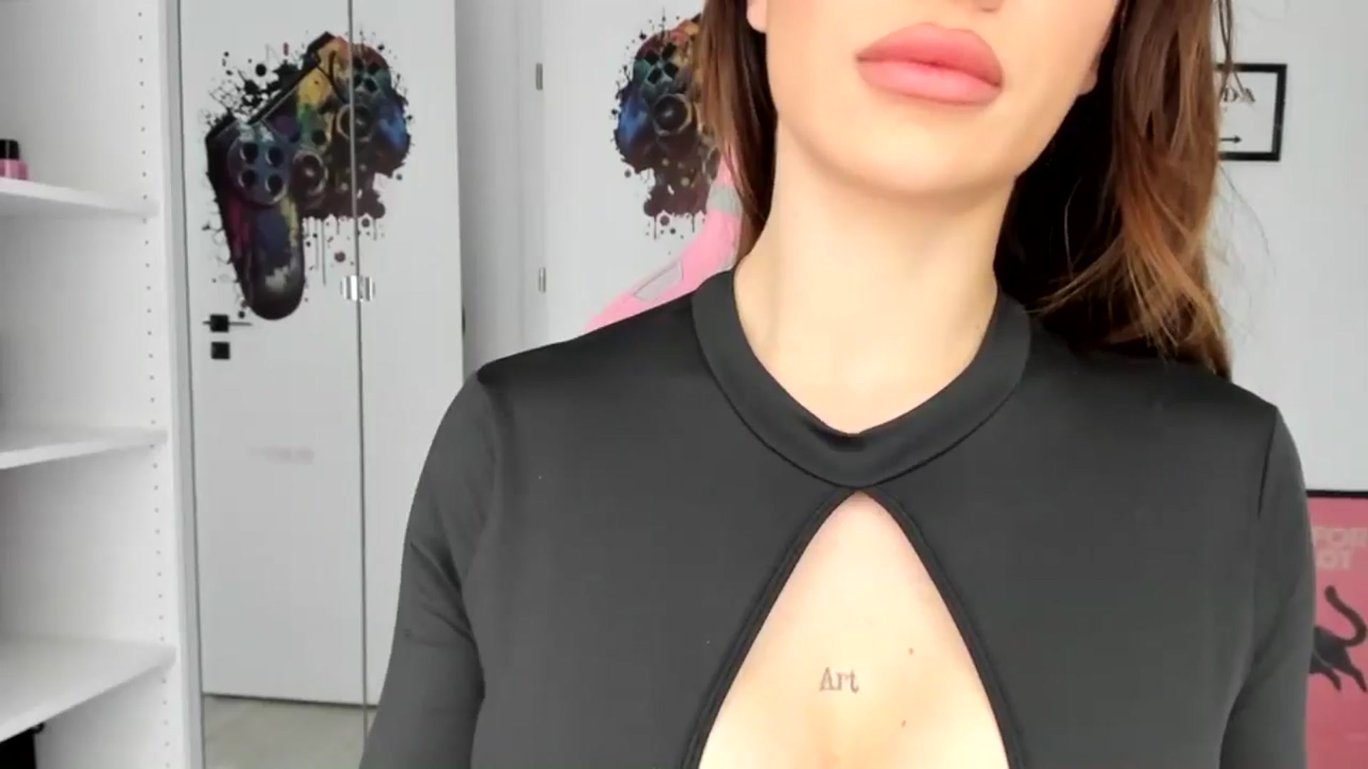 Gallery image thumbnail from Vickyy99's myfreecams stream on, 07/14/2025, 11:21 image 11 of 20