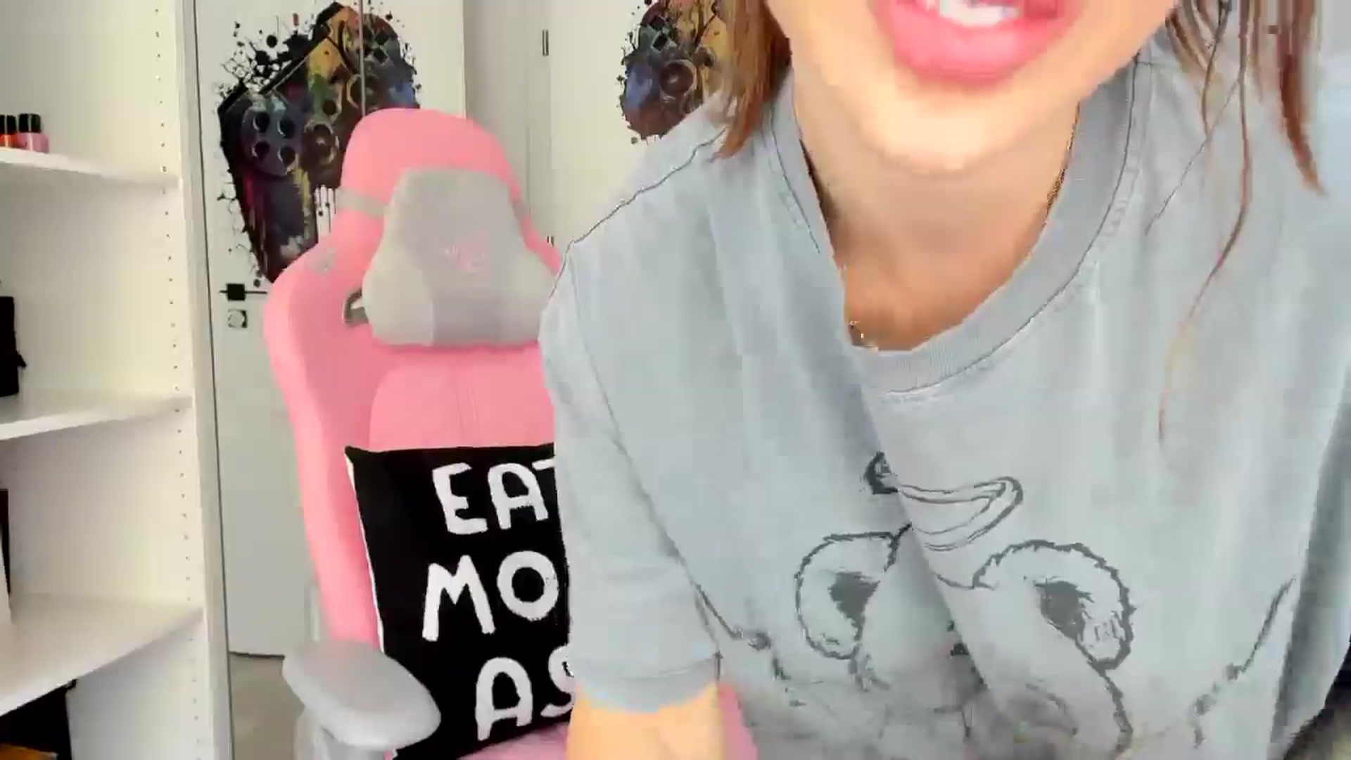 Gallery image thumbnail from Vickyy99's myfreecams stream on, 07/14/2025, 13:59 image 15 of 20