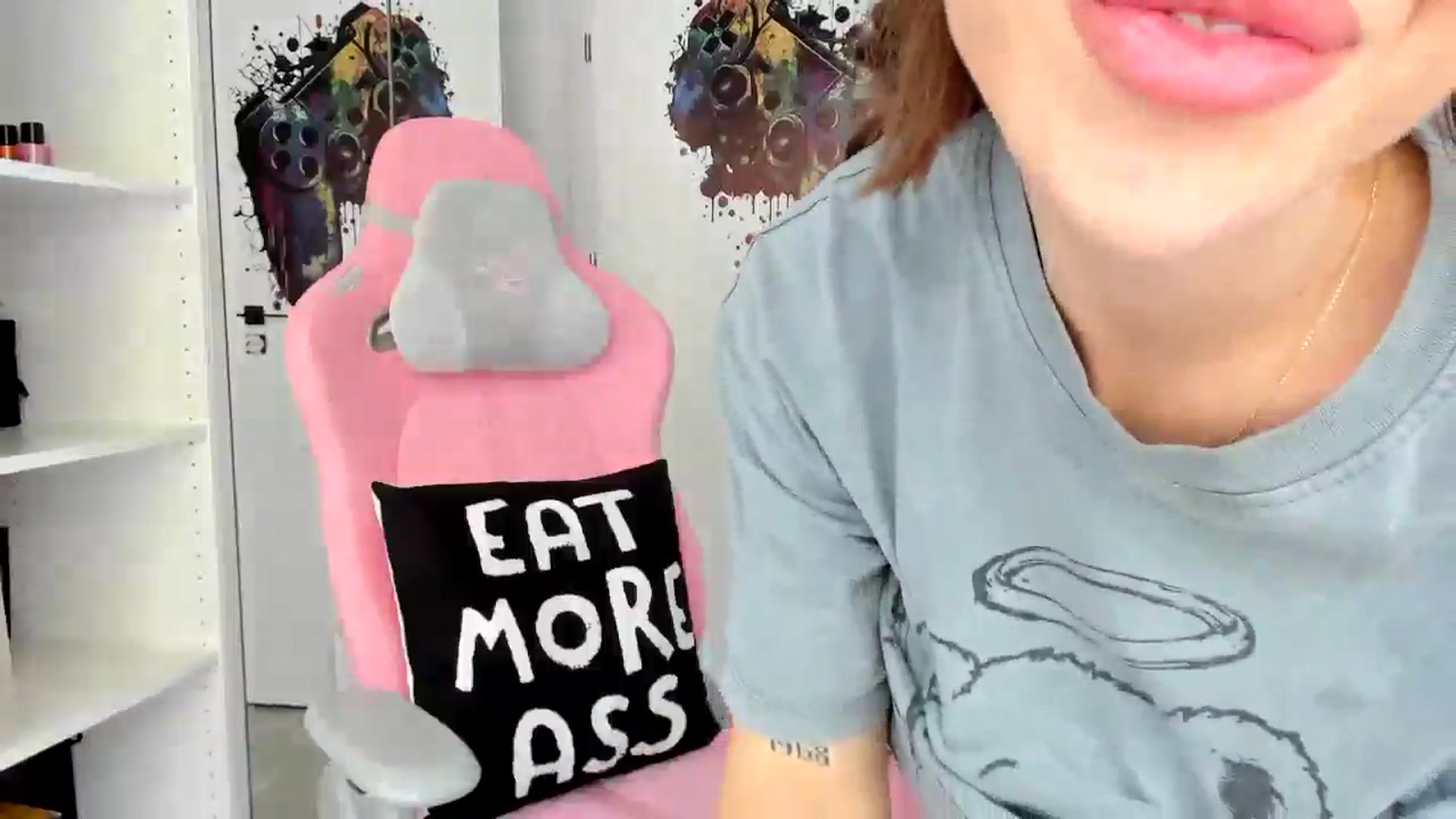 Gallery image thumbnail from Vickyy99's myfreecams stream on, 07/14/2025, 13:59 image 10 of 20