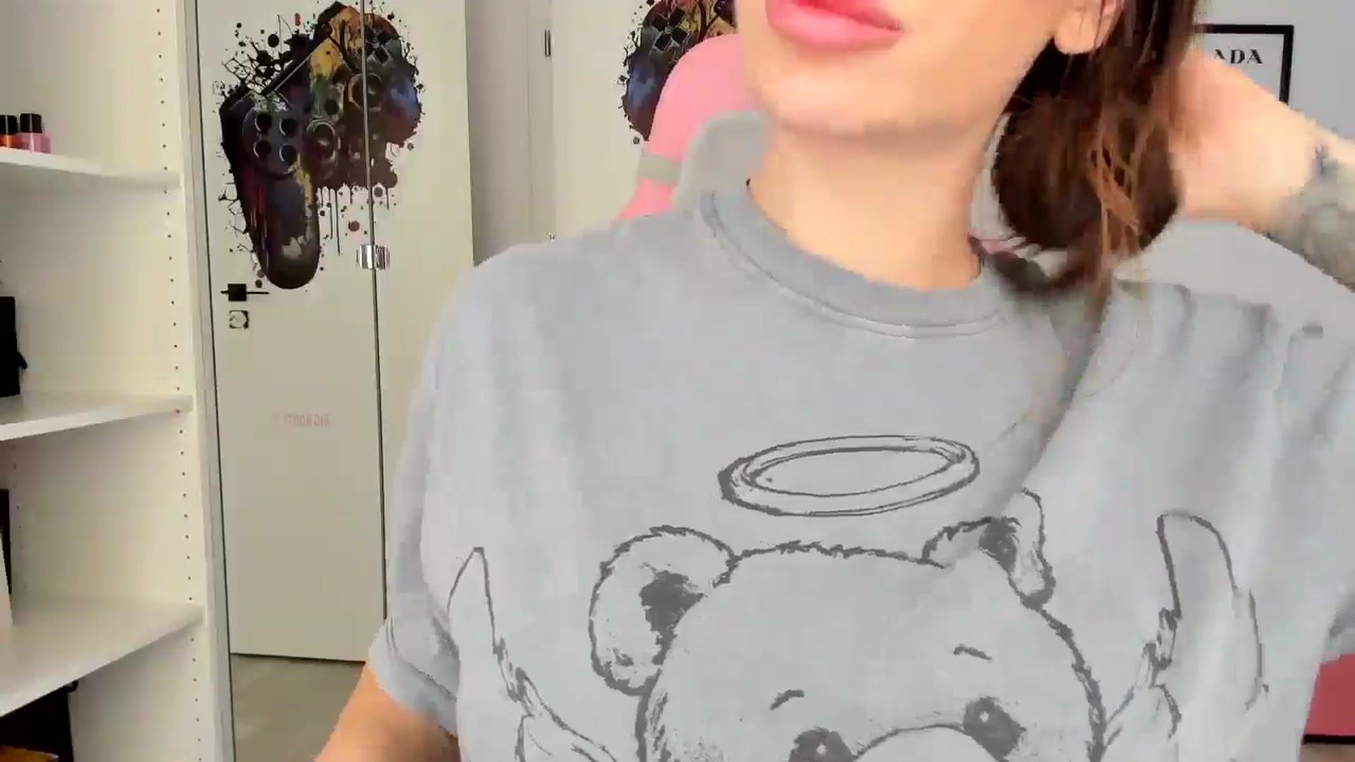 Gallery image thumbnail from Vickyy99's myfreecams stream on, 07/14/2025, 13:59 image 16 of 20