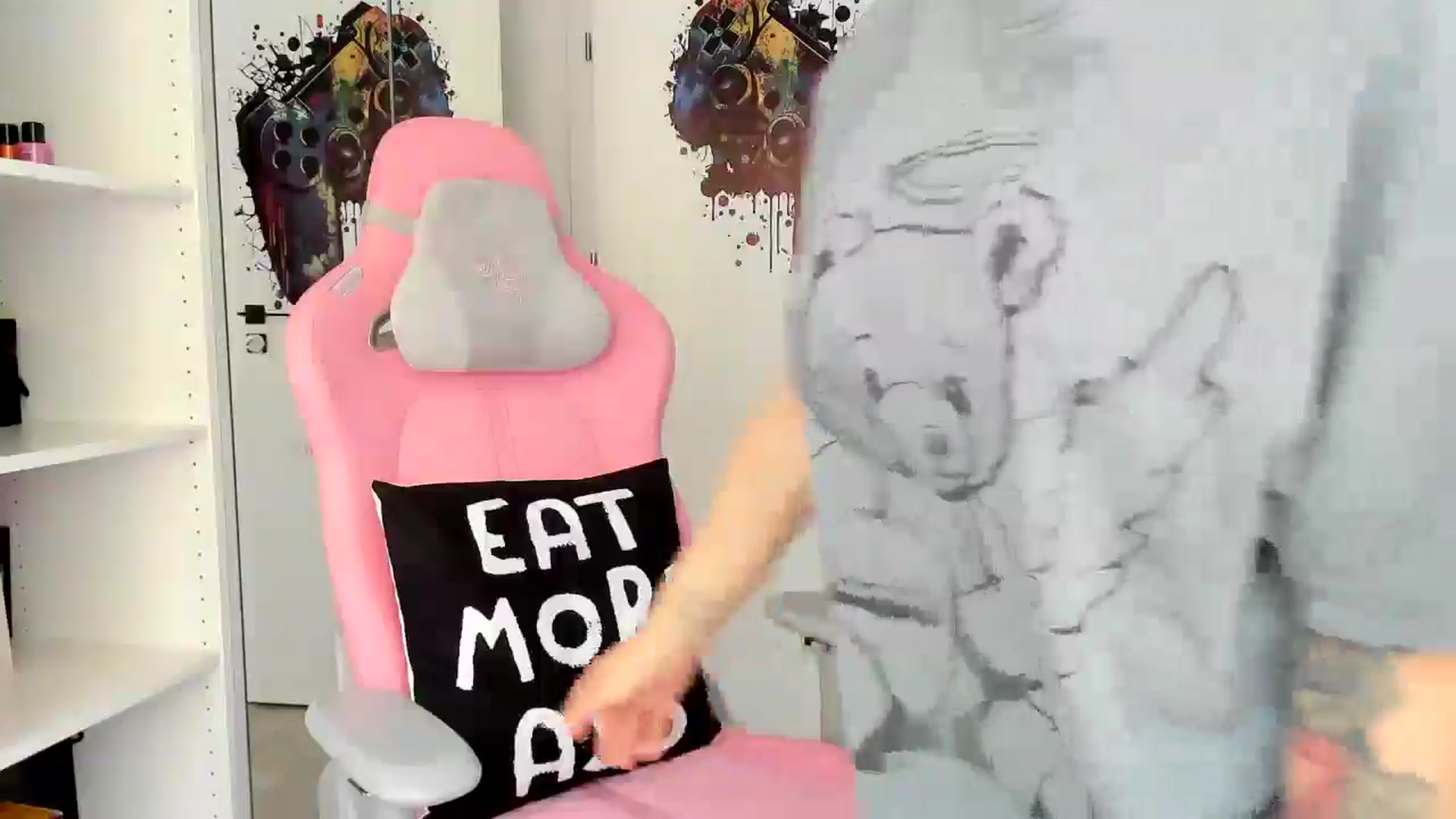 Gallery image thumbnail from Vickyy99's myfreecams stream on, 07/14/2025, 13:59 image 13 of 20