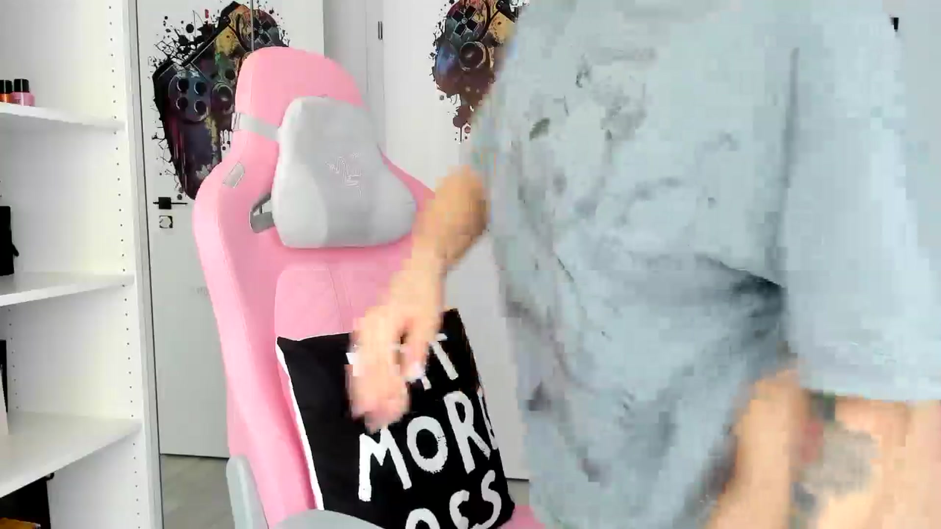 Gallery image thumbnail from Vickyy99's myfreecams stream on, 07/14/2025, 13:59 image 7 of 20