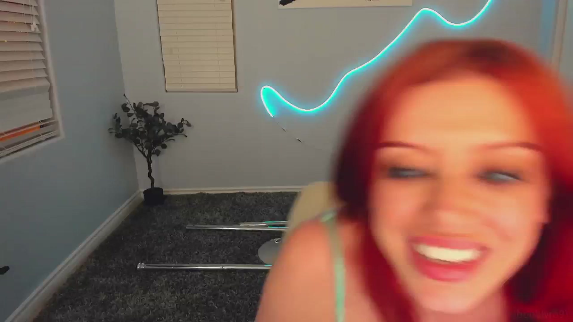Gallery image thumbnail from VictoriaFox's myfreecams stream on, 11/27/2024, 08:27 image 4 of 20