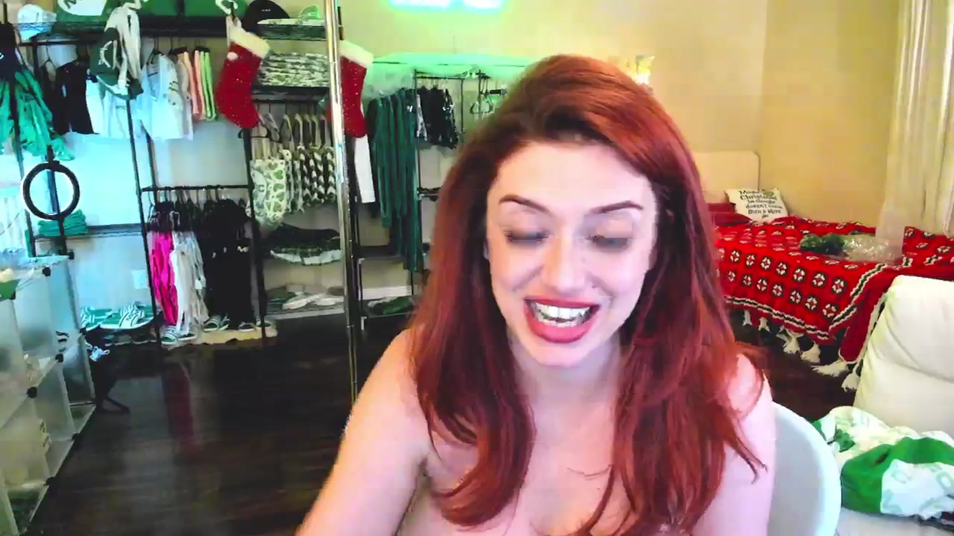Gallery image thumbnail from VictoriaFox's myfreecams stream on, 12/03/2024, 11:18 image 17 of 20