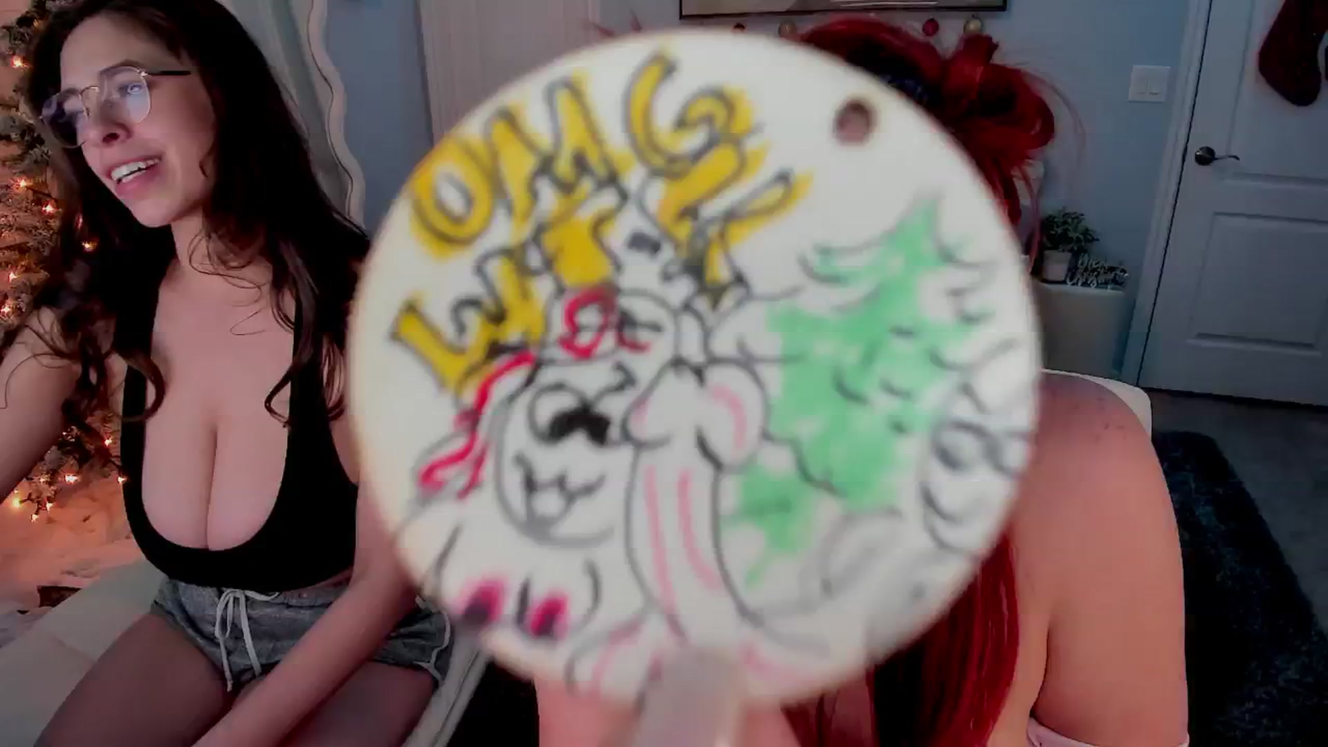 Gallery image thumbnail from VictoriaFox's myfreecams stream on, 12/17/2024, 10:03 image 3 of 20