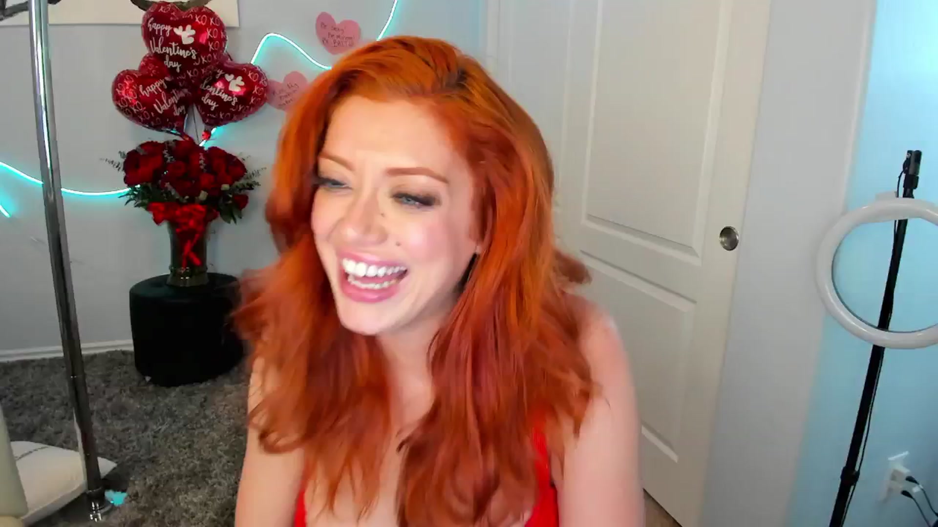 Gallery image thumbnail from VictoriaFox's myfreecams stream on, 02/15/2025, 17:36 image 5 of 20