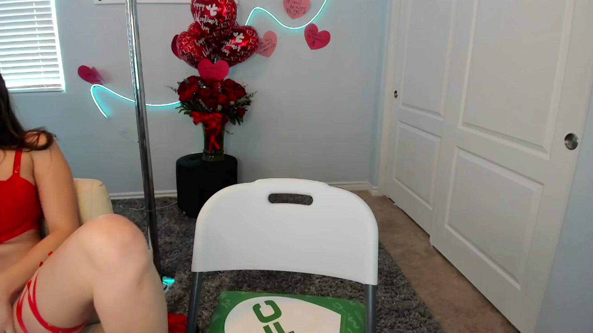 Gallery image thumbnail from VictoriaFox's myfreecams stream on, 02/15/2025, 17:36 image 15 of 20