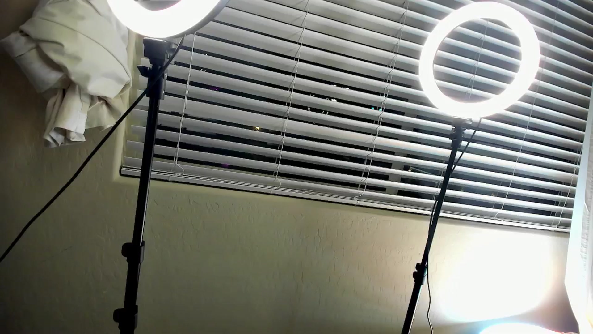 Gallery image thumbnail from VictoriaFox's myfreecams stream on, 02/18/2025, 06:42 image 15 of 20