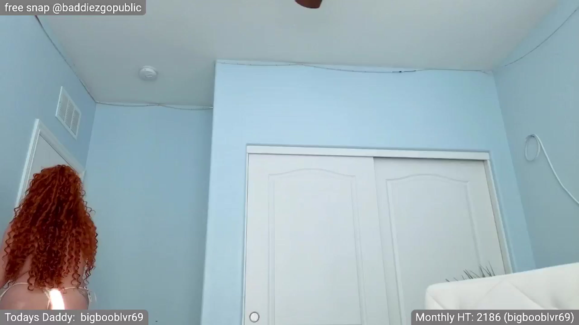 Gallery image thumbnail from VictoriaFox's myfreecams stream on, 05/08/2025, 01:31 image 3 of 20