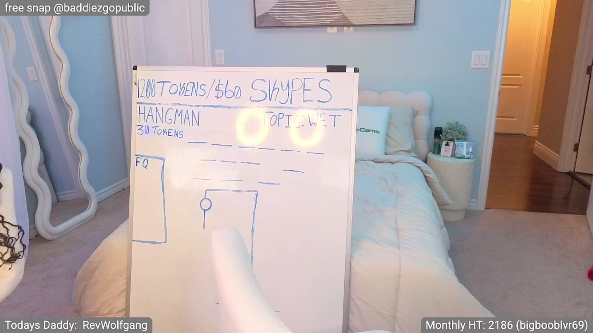 Gallery image thumbnail from VictoriaFox's myfreecams stream on, 05/11/2025, 08:57 image 19 of 20